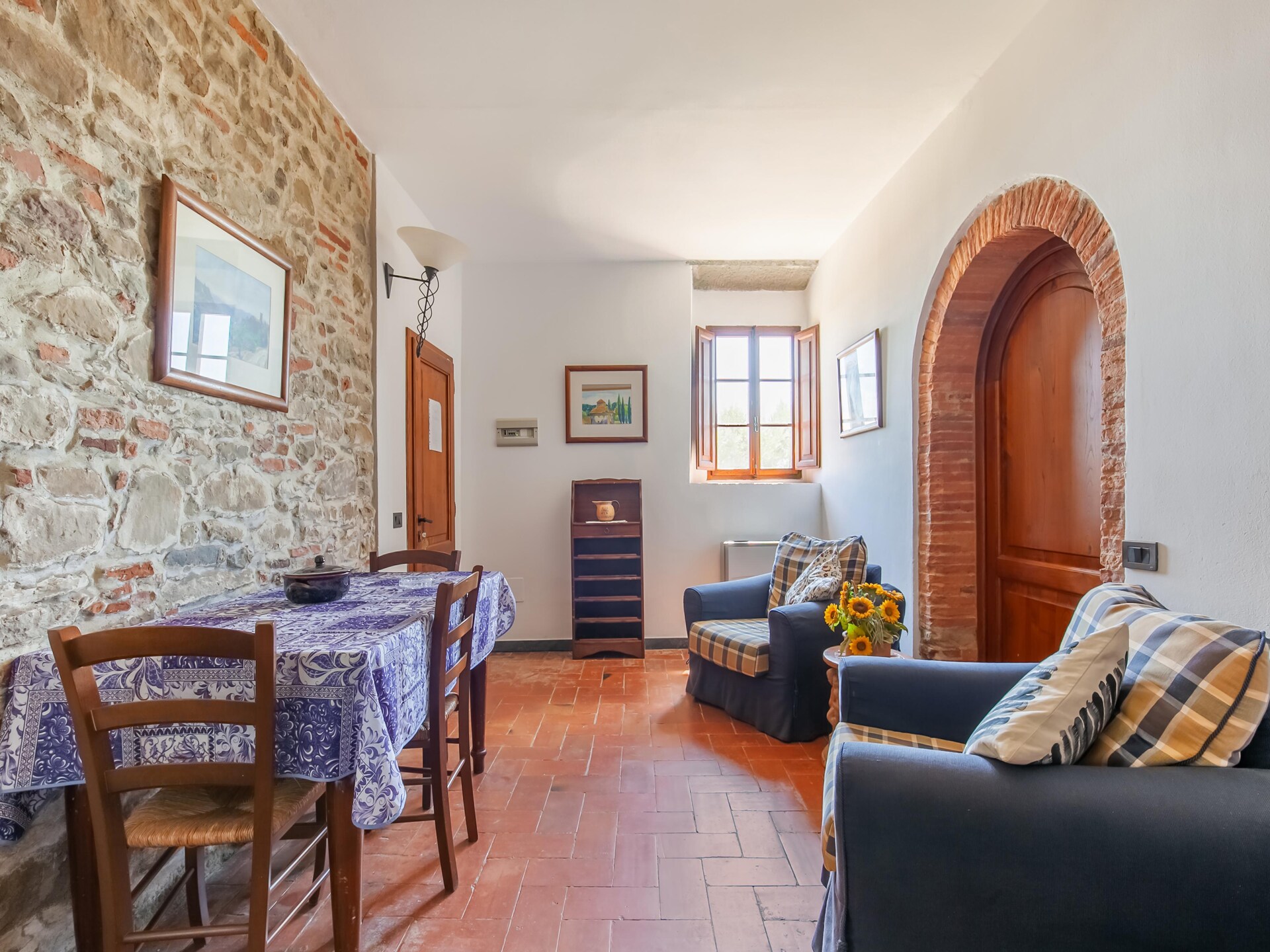 Romantisch 17e-eeuws boerderij-appartement met panoramisch uitzicht op de Arno-vallei - foto 7