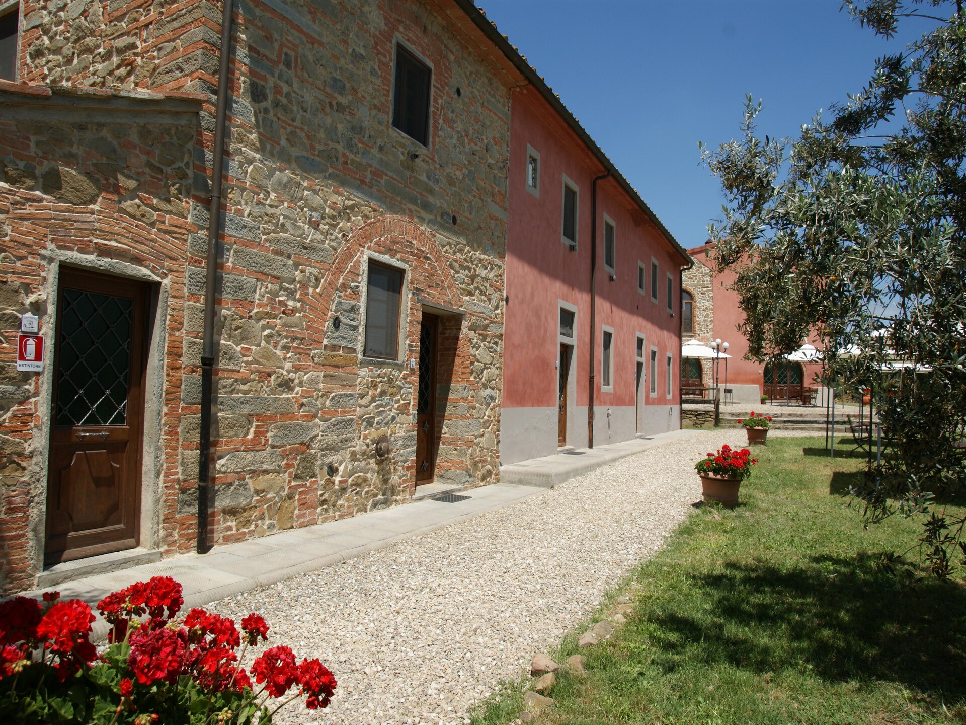Romantisch 17e-eeuws boerderij-appartement met panoramisch uitzicht op de Arno-vallei - foto 4