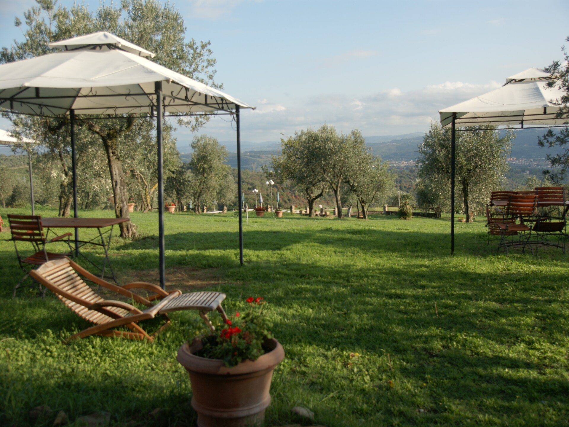 Authentiek Toscaans vakantiehuis tussen wijngaarden met panoramisch uitzicht - foto 24