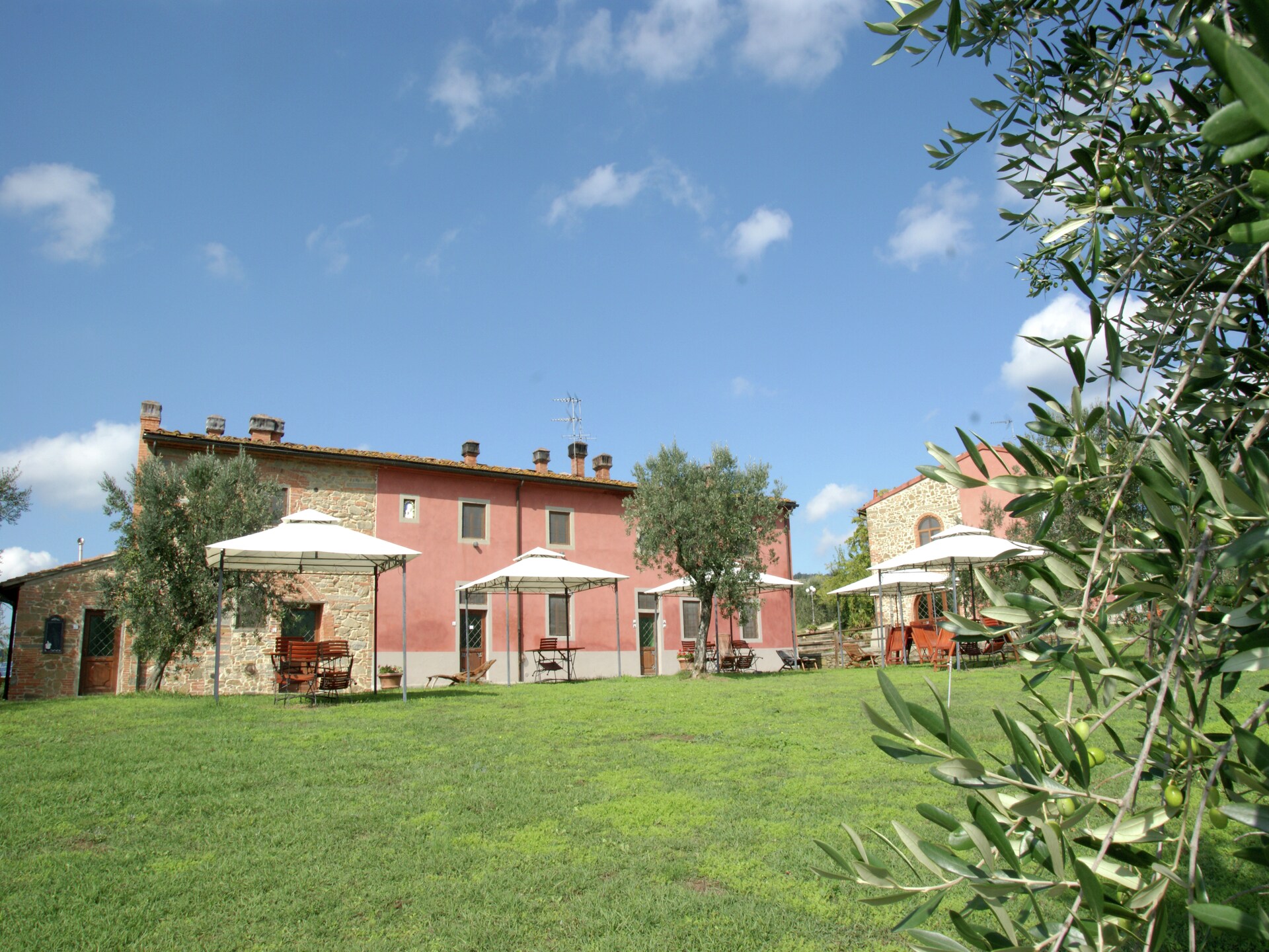 Authentiek Toscaans vakantiehuis tussen wijngaarden met panoramisch uitzicht - foto 2