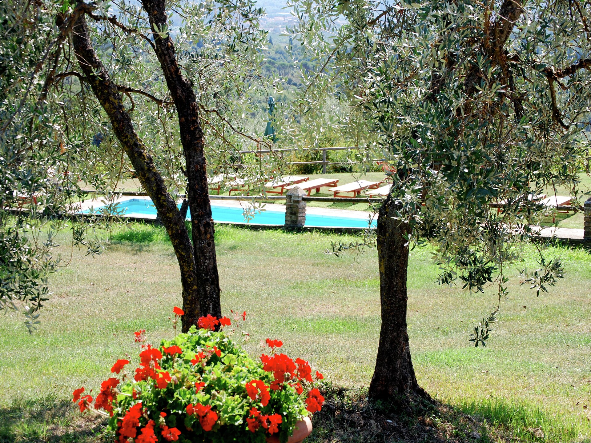 Authentiek Toscaans vakantiehuis tussen wijngaarden met panoramisch uitzicht - foto 26