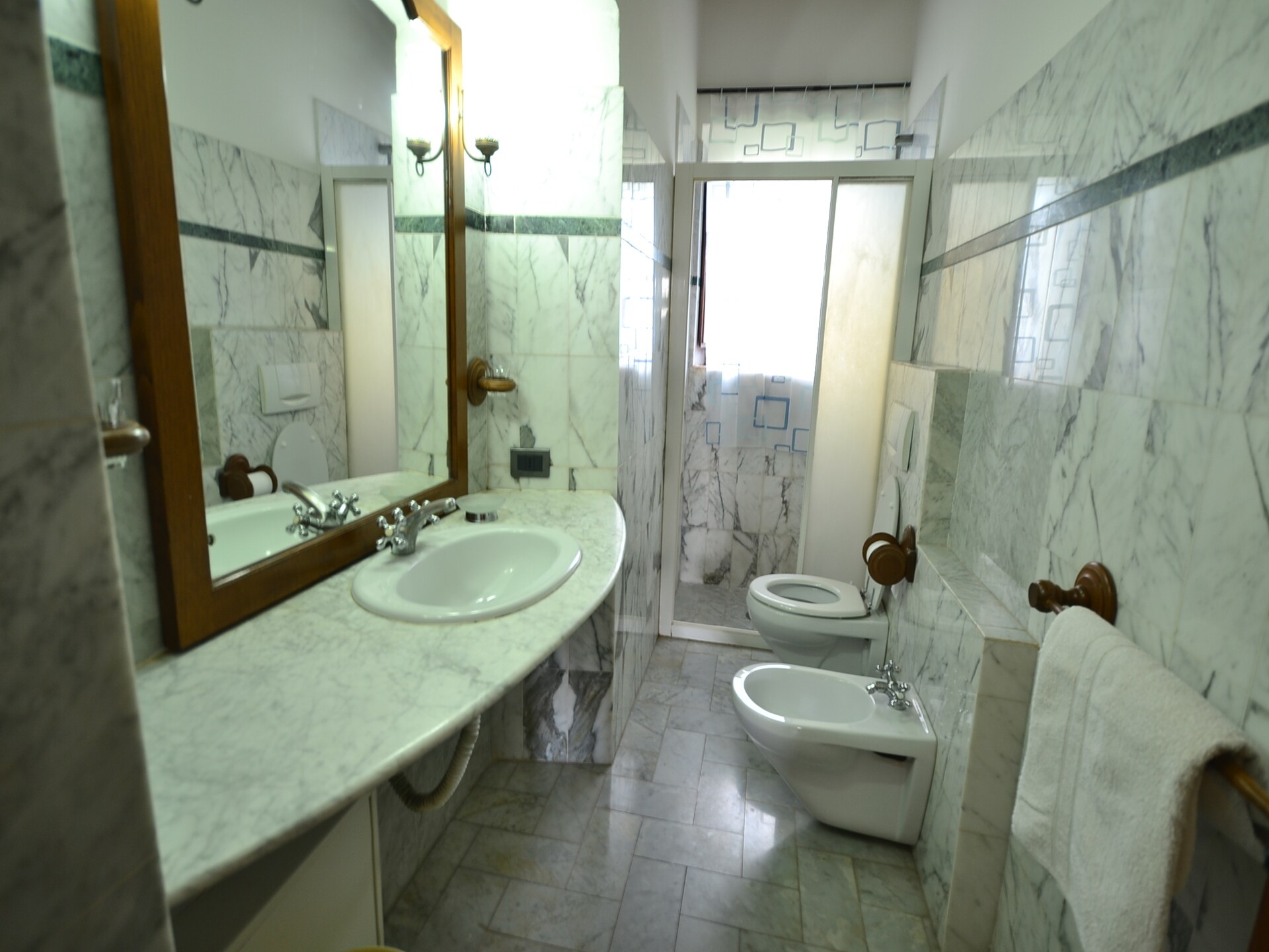 Authentiek Toscaans vakantiehuis tussen wijngaarden met panoramisch uitzicht - foto 22