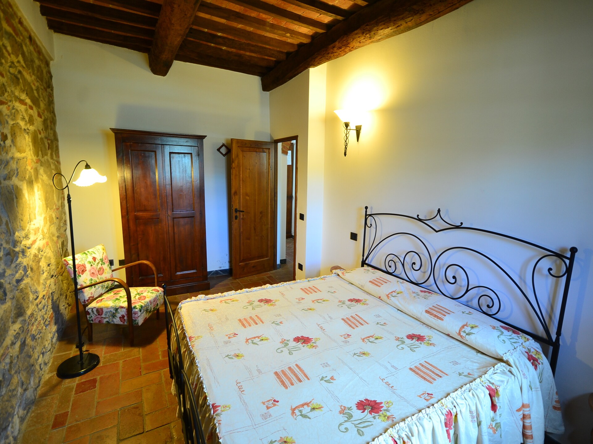 Authentiek Toscaans vakantiehuis tussen wijngaarden met panoramisch uitzicht - foto 21