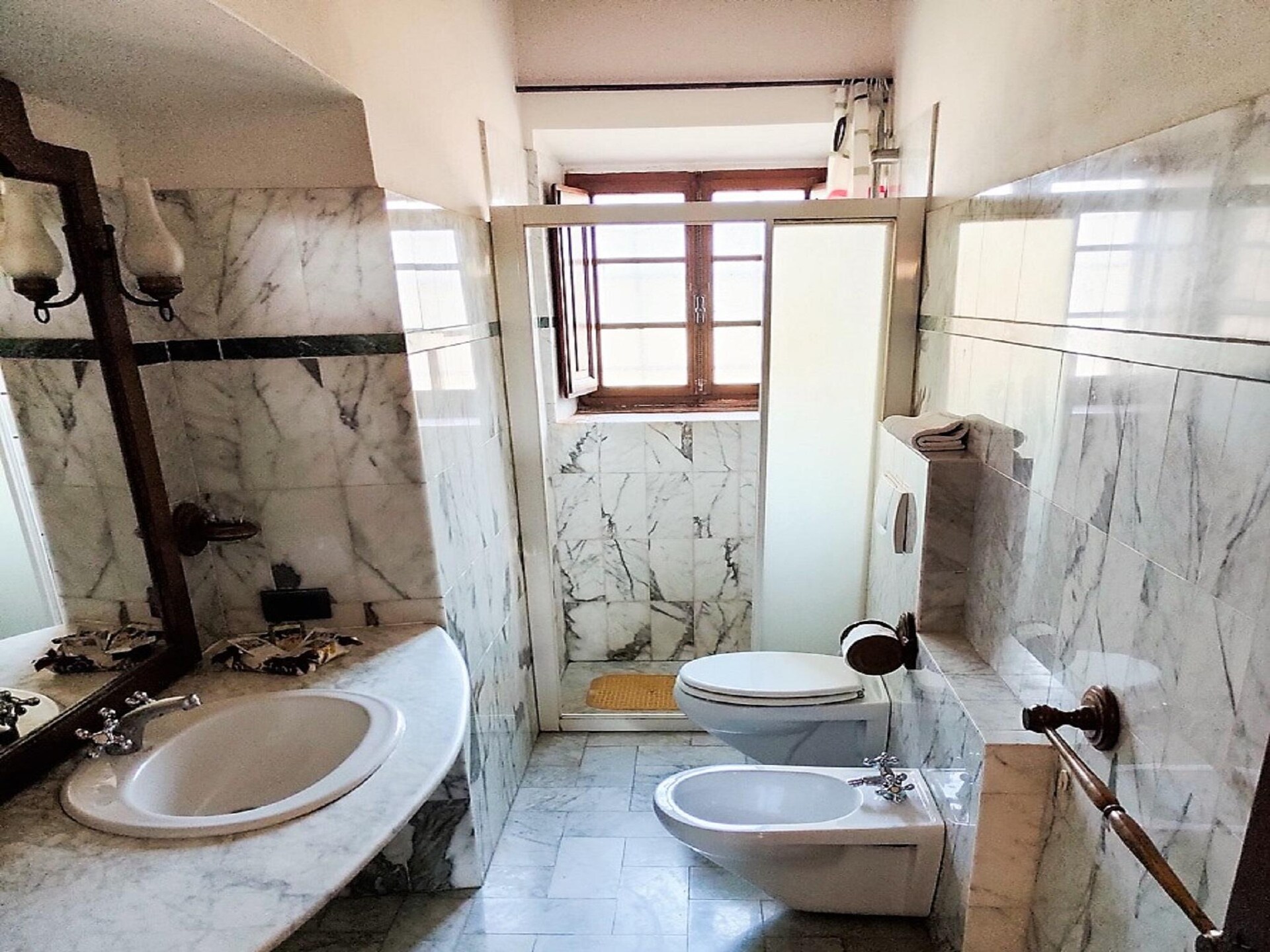 Authentiek Toscaans vakantiehuis tussen wijngaarden met panoramisch uitzicht - foto 36
