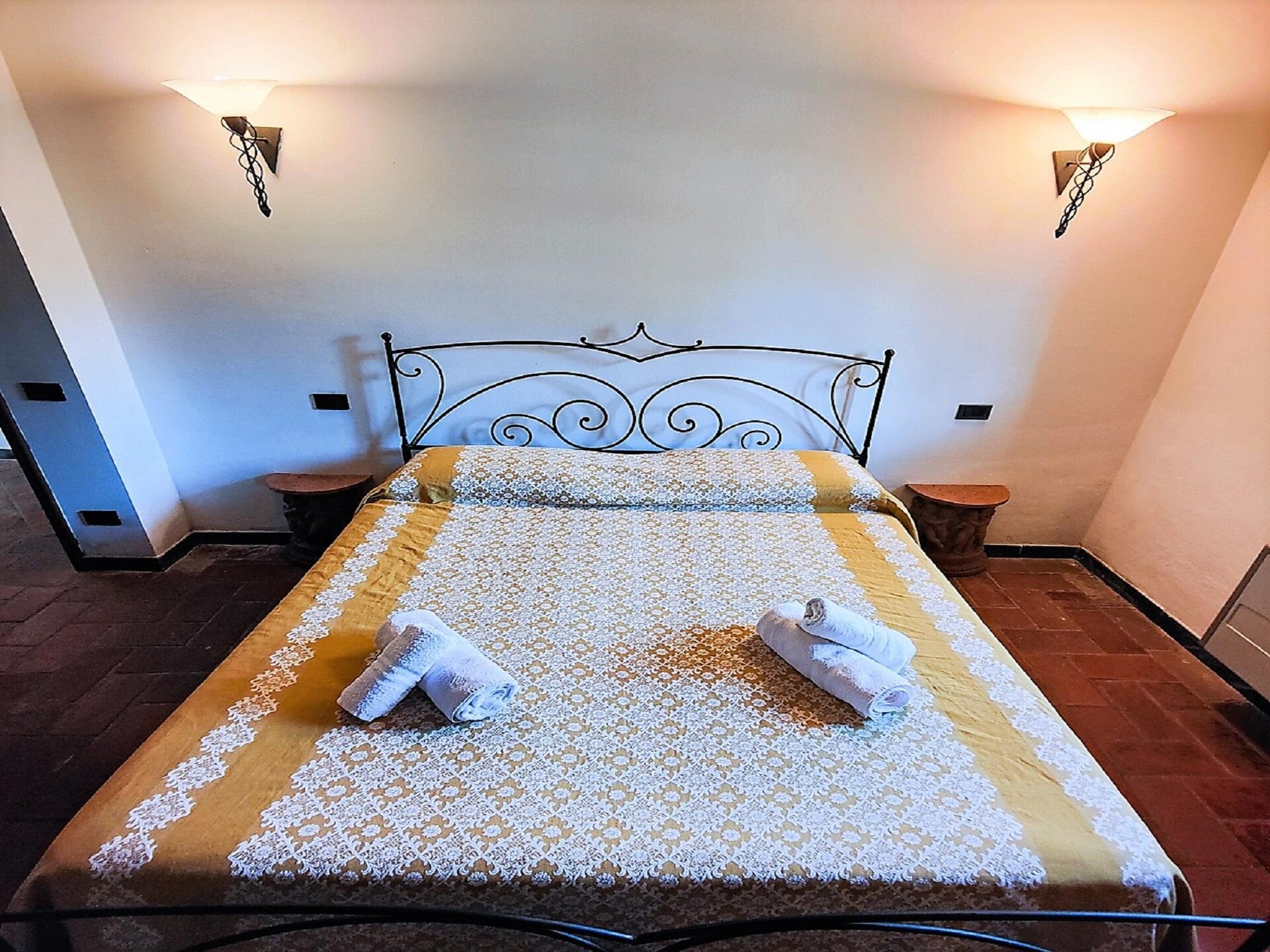 Authentiek Toscaans vakantiehuis tussen wijngaarden met panoramisch uitzicht - foto 35
