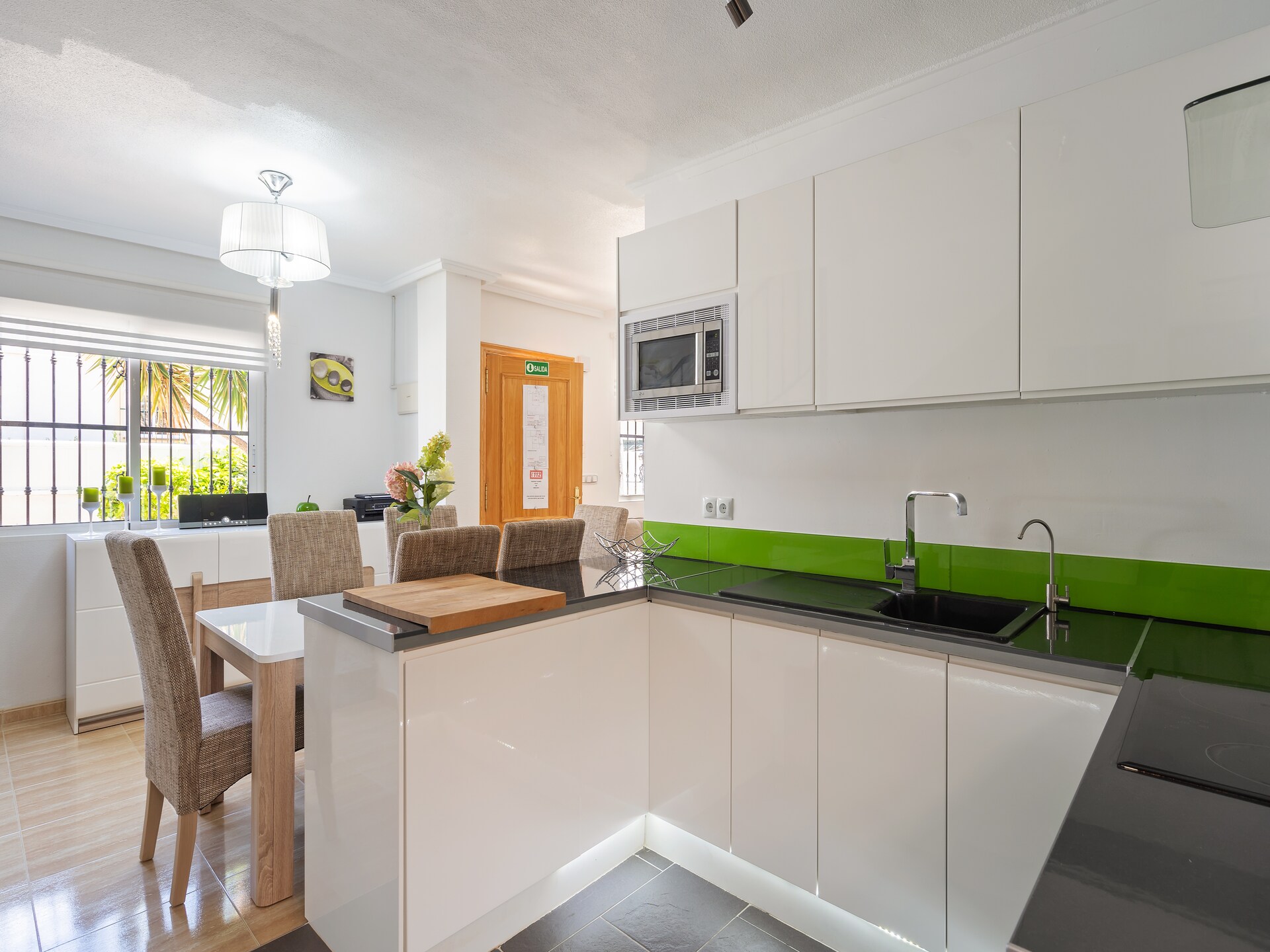 Modern vakantiehuis met privétuin en gedeeld zwembad aan de golfbaan - foto 20