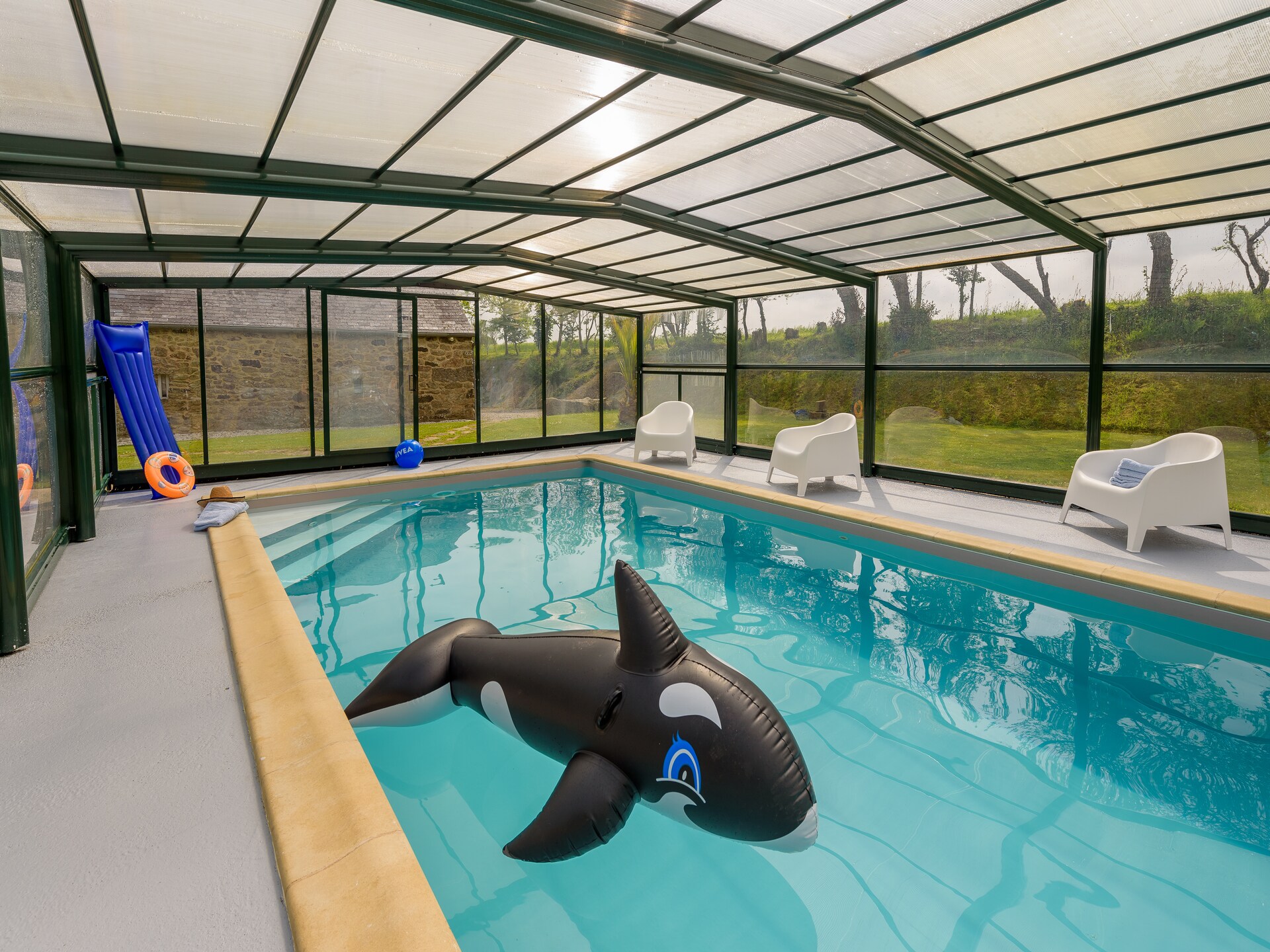 Ruim vakantiehuis voor 12 personen met privézwembad, op 4 km van zee - foto 1
