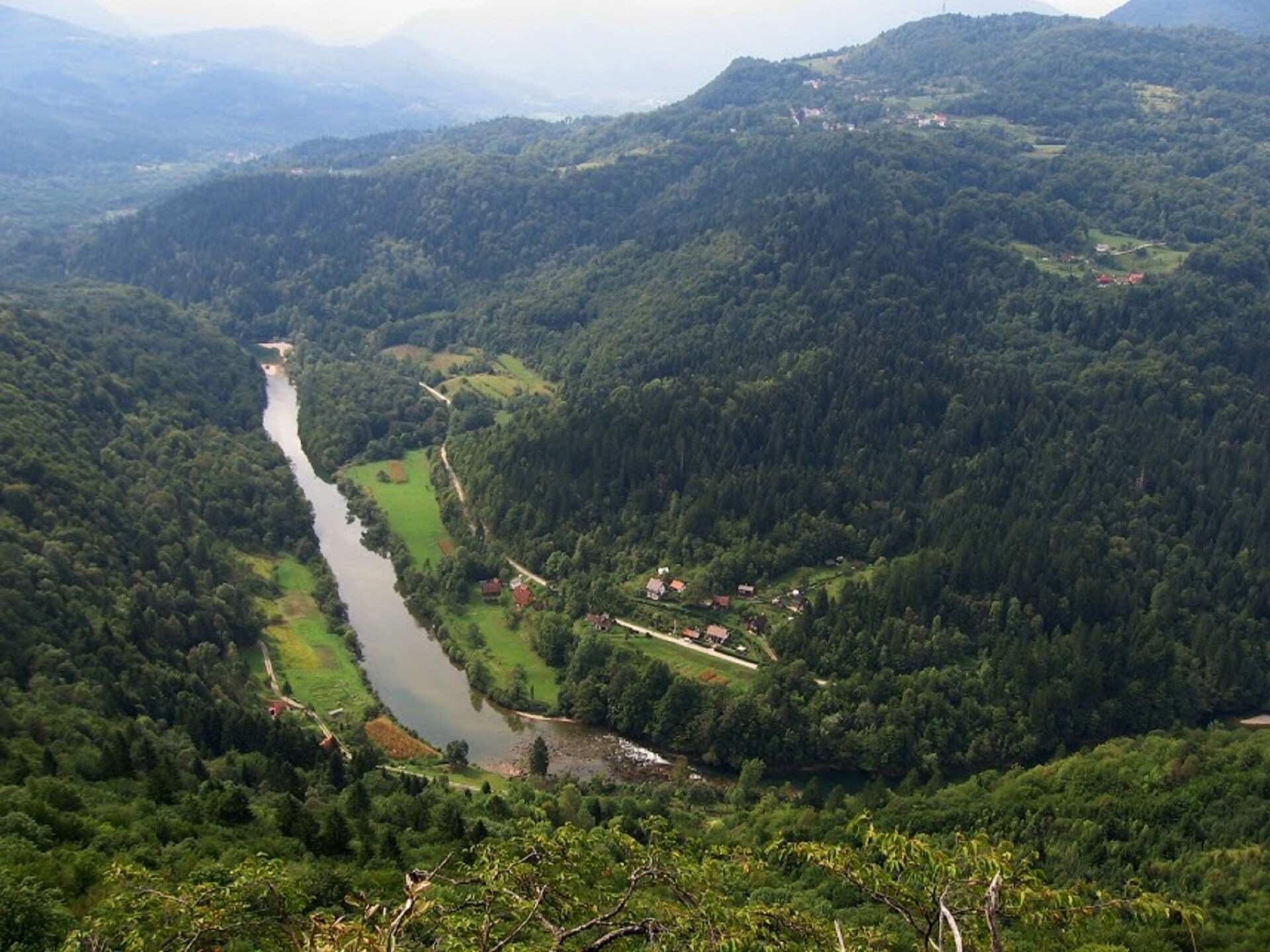 Vrijstaand vakantiehuis aan de rivier de Kupa bij Brod na Kupi - foto 20