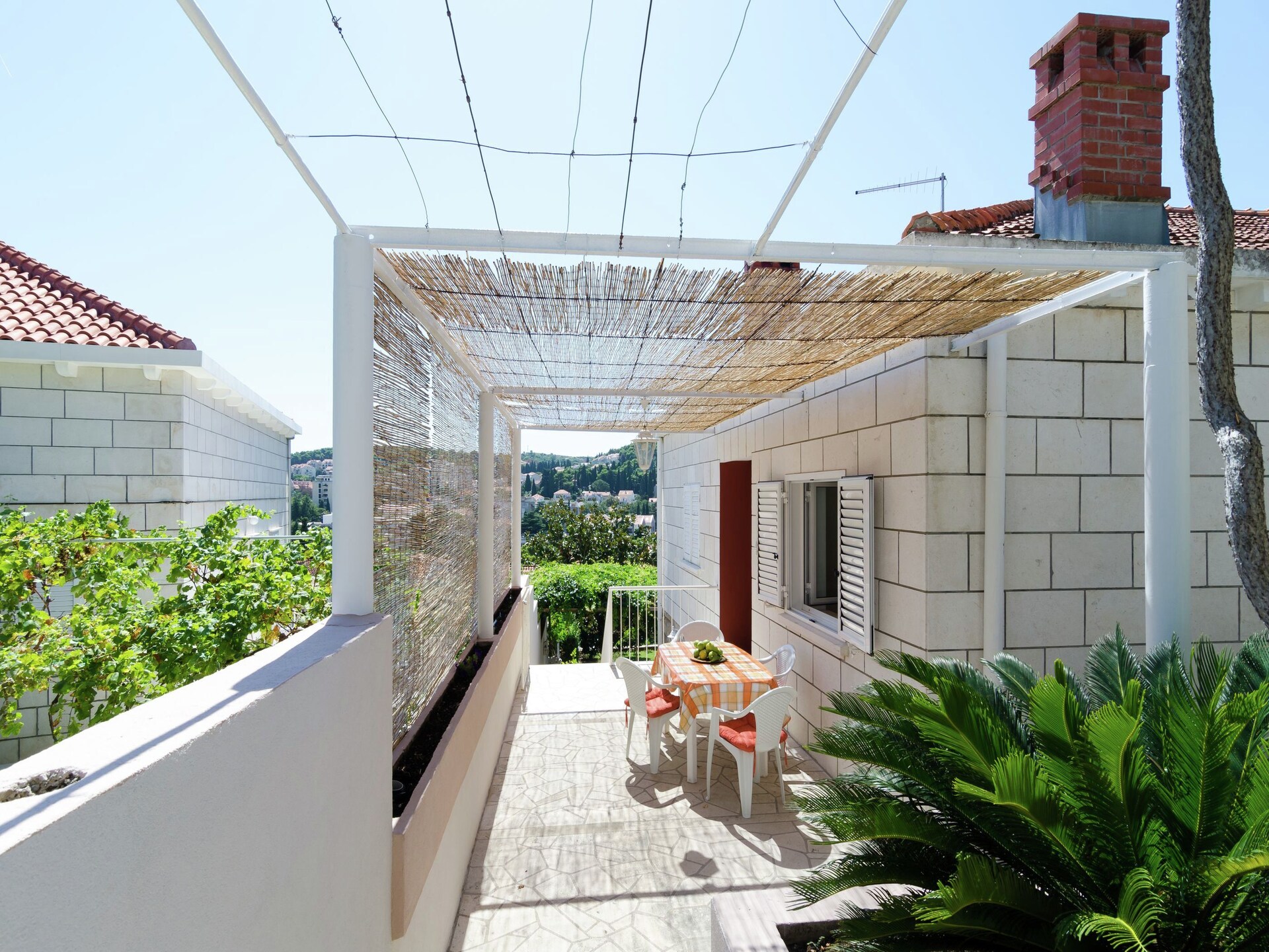 Knus appartement in Dubrovnik met terras, vlak bij het strand - foto 2