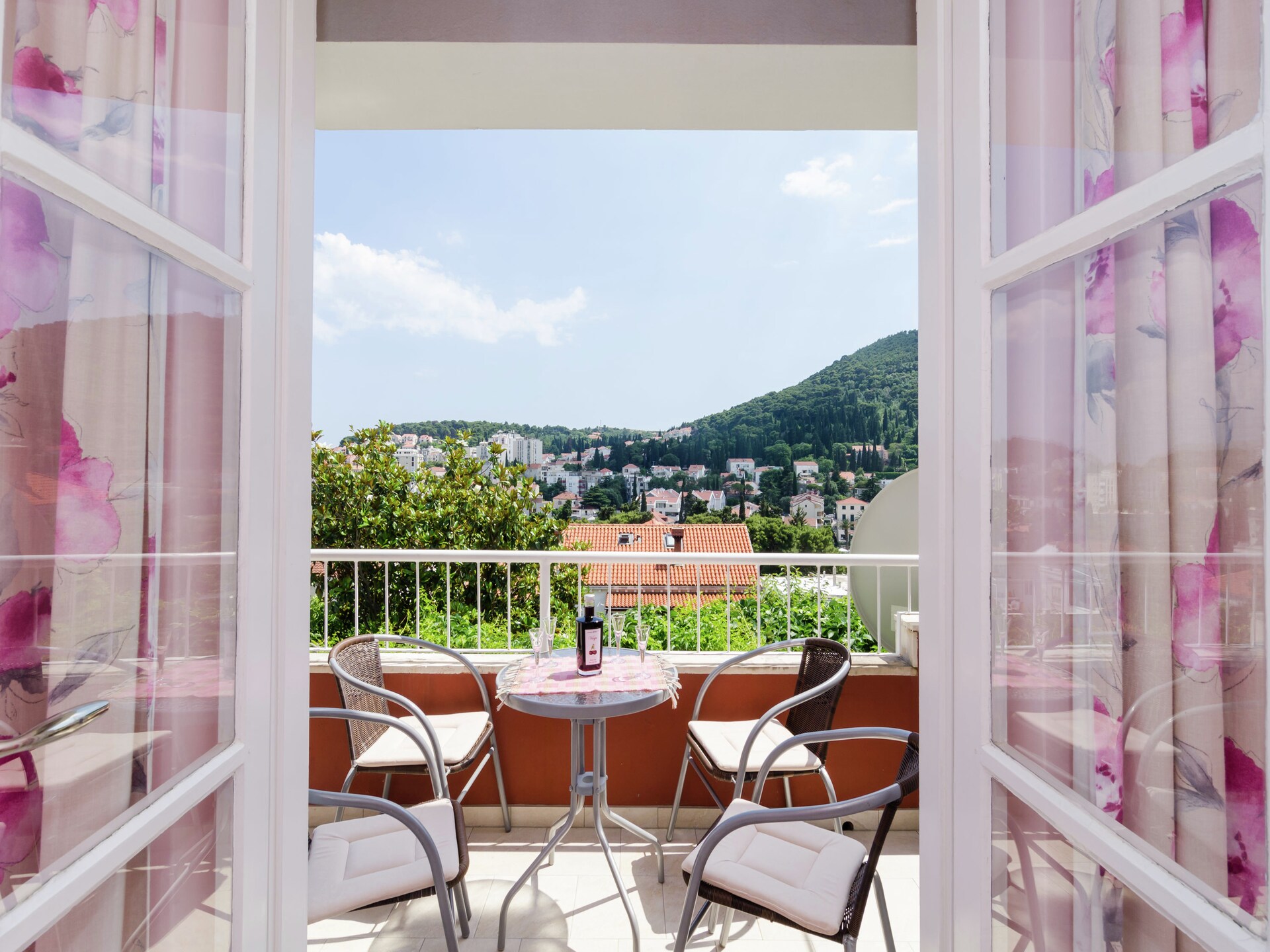 Knus appartement in Dubrovnik met terras, vlak bij het strand - foto 16