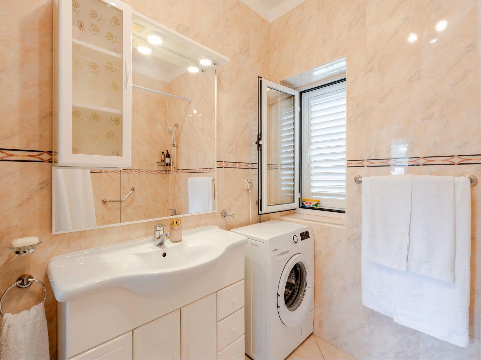 Op 300 m van het strand: Ruim appartement in Dubrovnik - foto 25