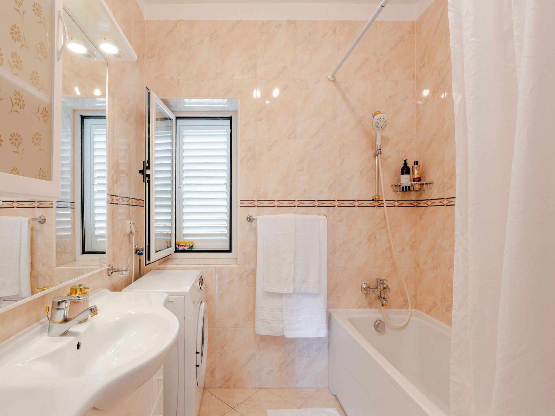 Op 300 m van het strand: Ruim appartement in Dubrovnik - foto 28