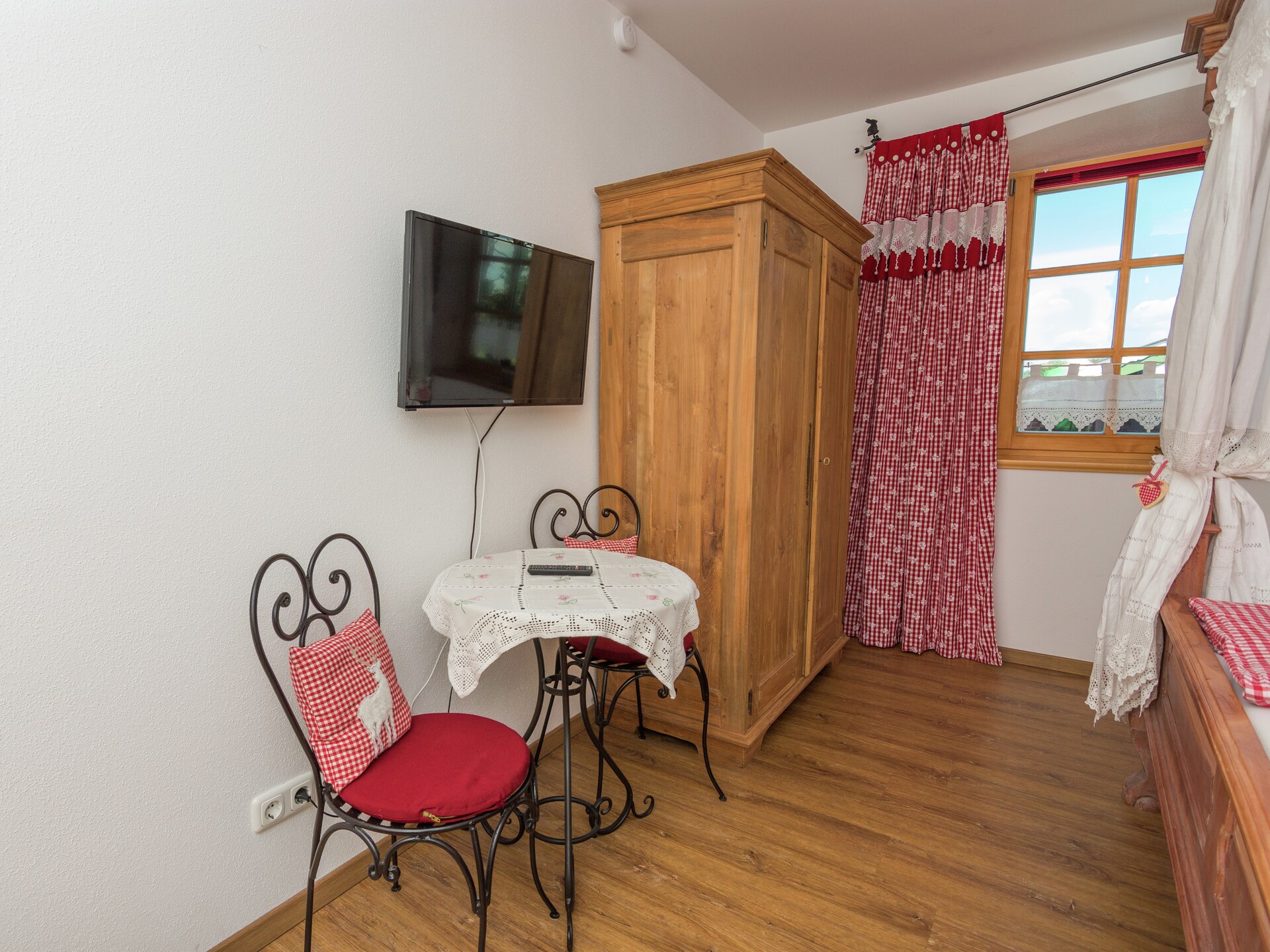 Luxe appartement met sauna bij de Chiemsee – 6 personen - foto 17