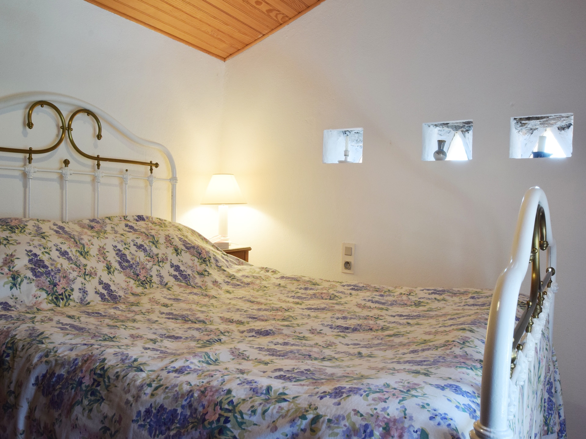 Stenen vakantiehuis met airco, tuin & uitzicht in Saint-Julien-du-Gua - foto 17