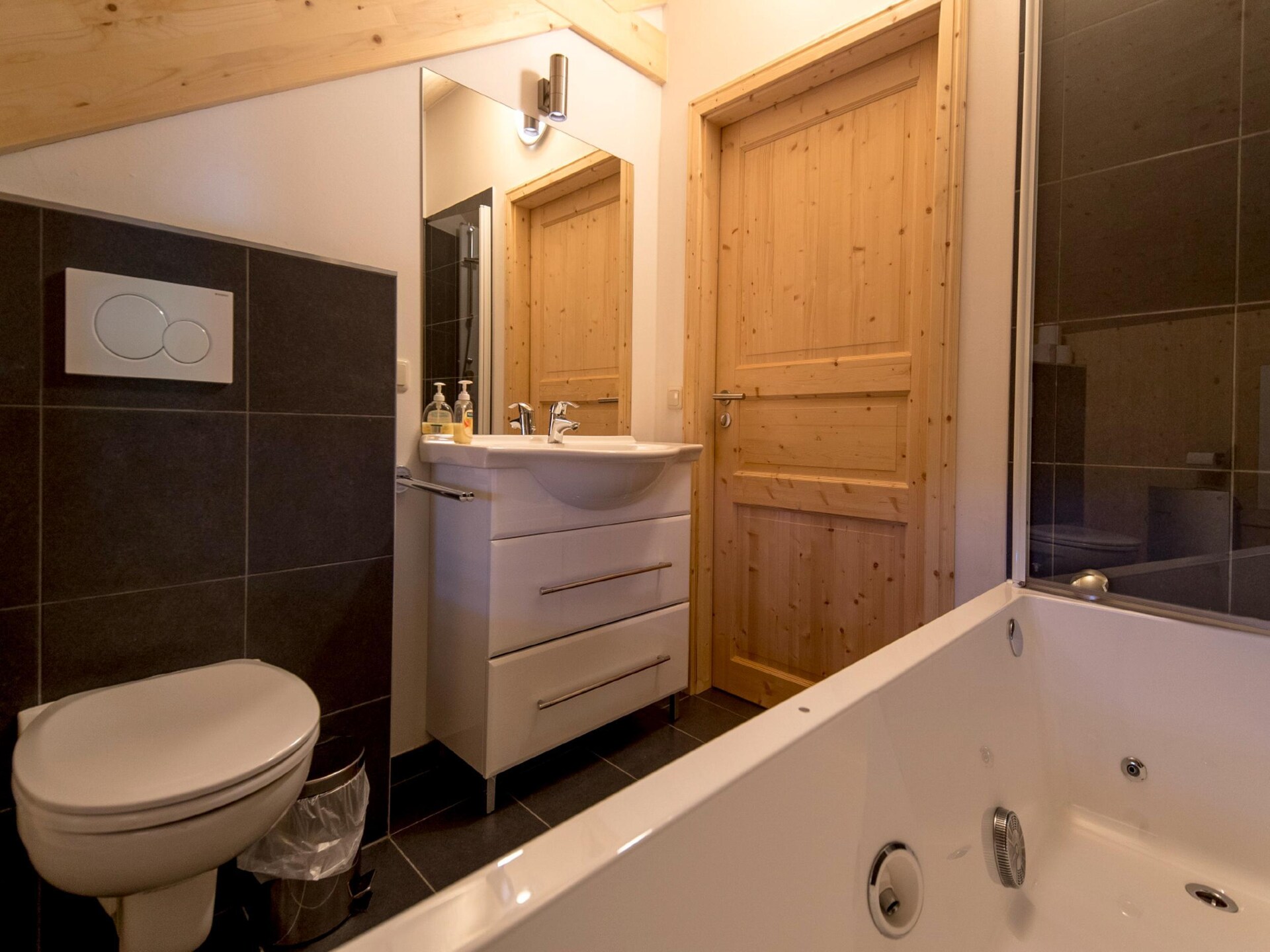 Chalet 13b: 10-persoons aan de piste bij Kreischberg - foto 21