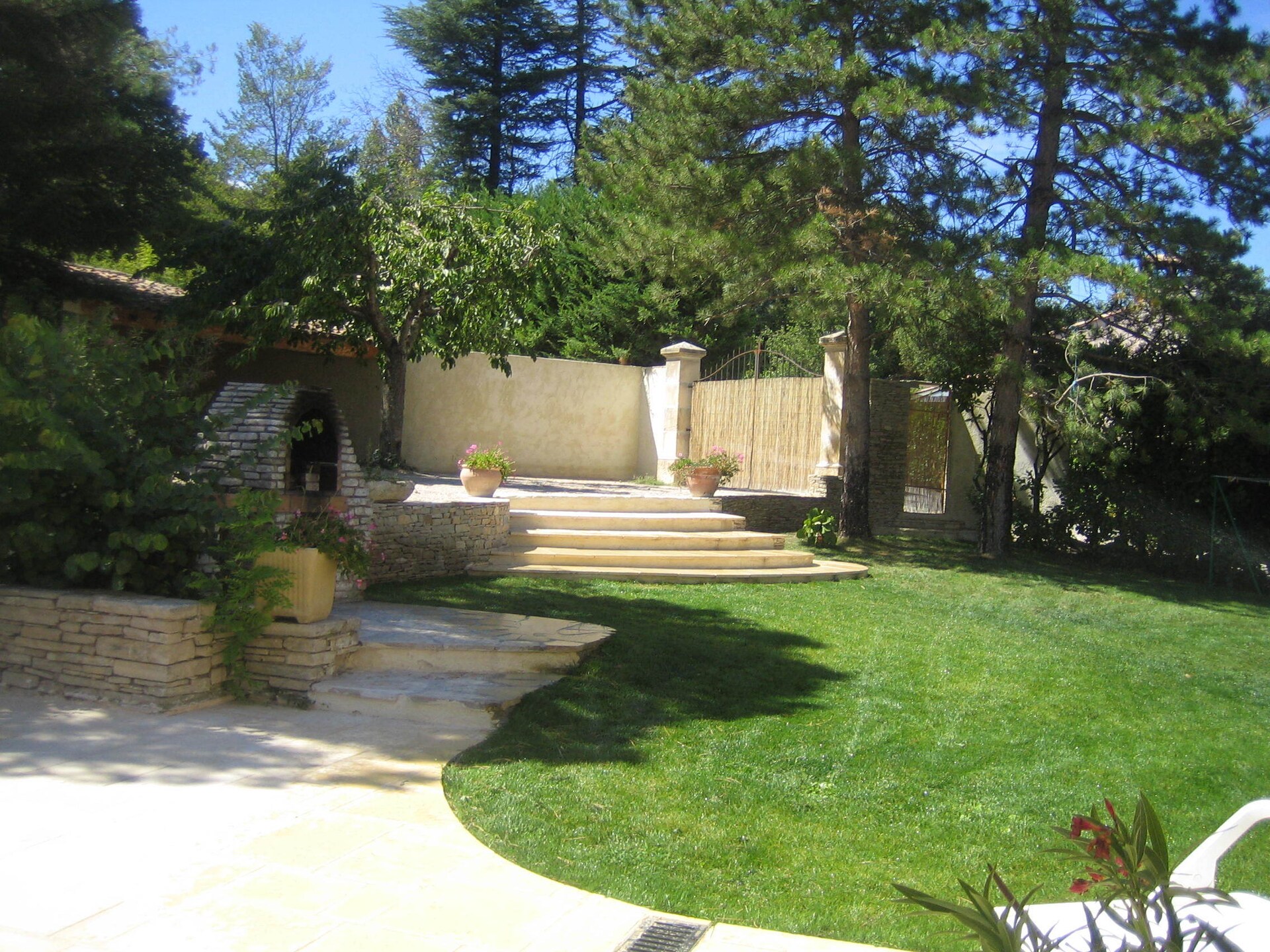 Authentieke Provençaalse villa met privézwembad aan de rand van Céreste - foto 5