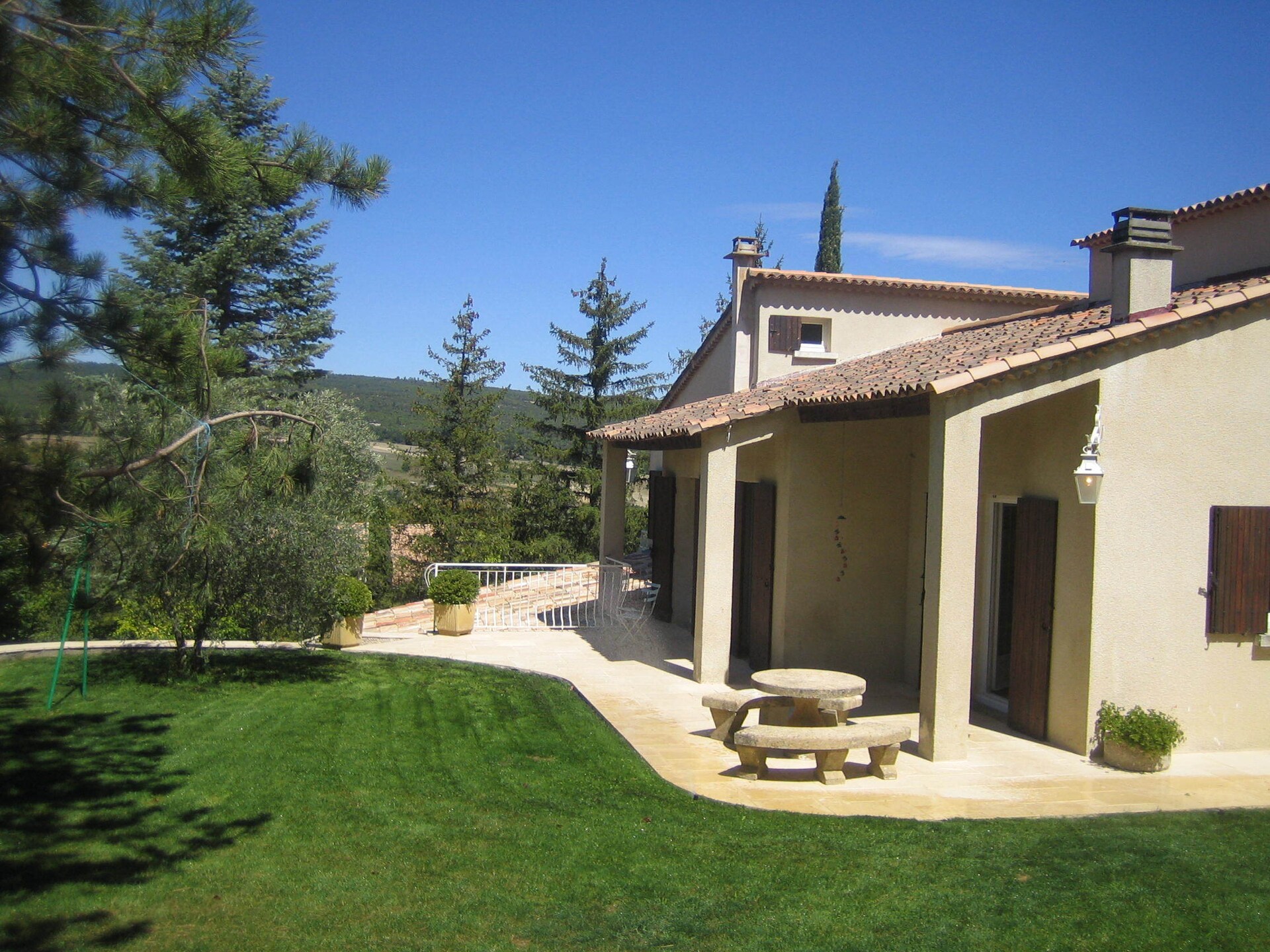 Authentieke Provençaalse villa met privézwembad aan de rand van Céreste - foto 15