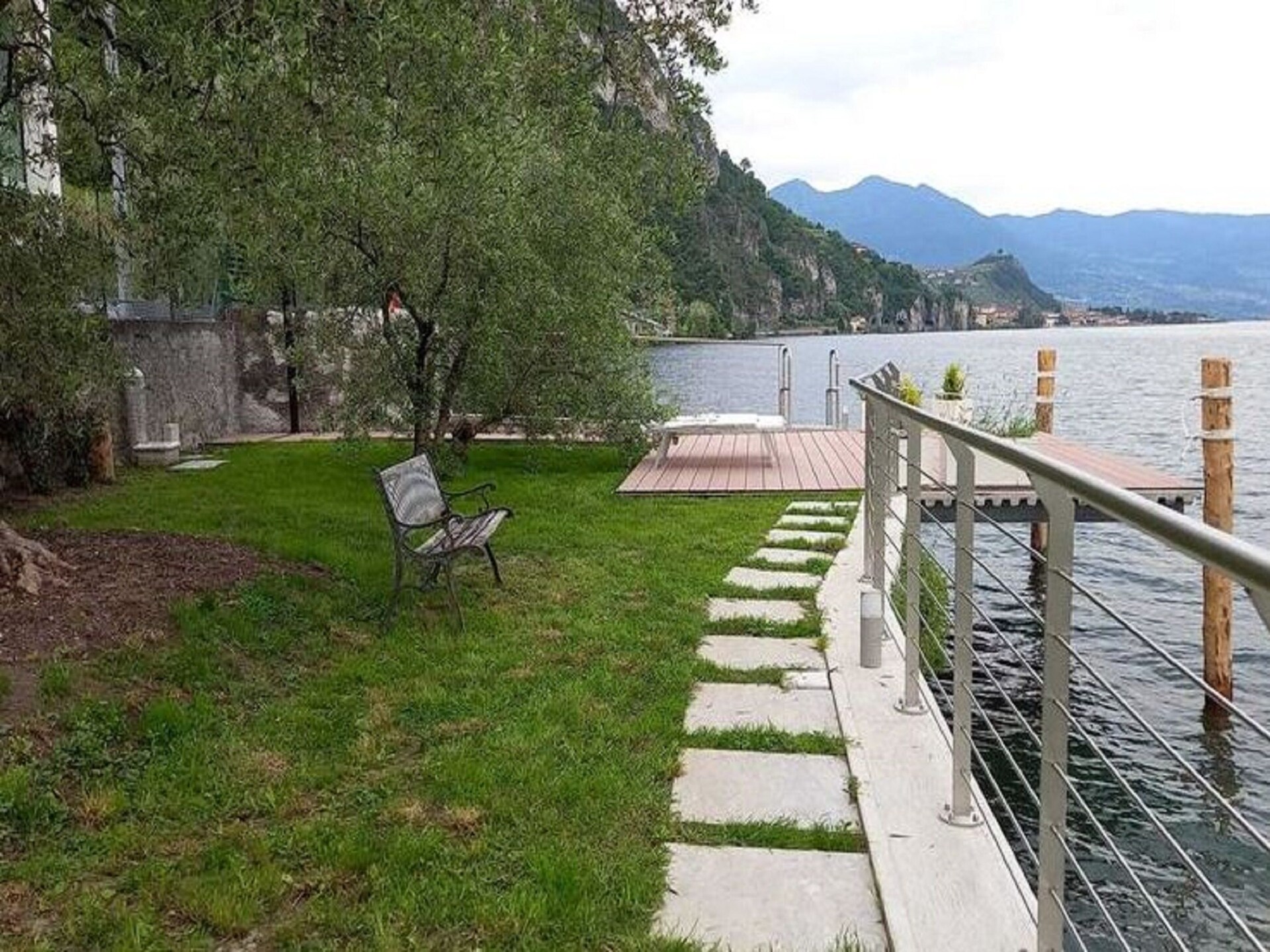 4-persoons appartement aan het meer in het centrum van Marone - foto 32