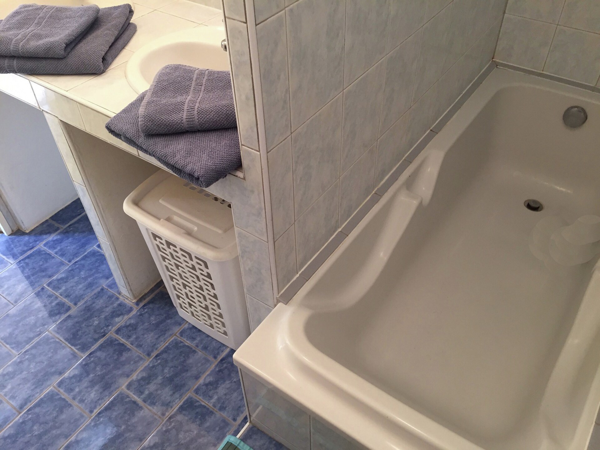 Vrijstaand vakantiehuis met privézwembad en uitzicht in Villecroze - foto 14