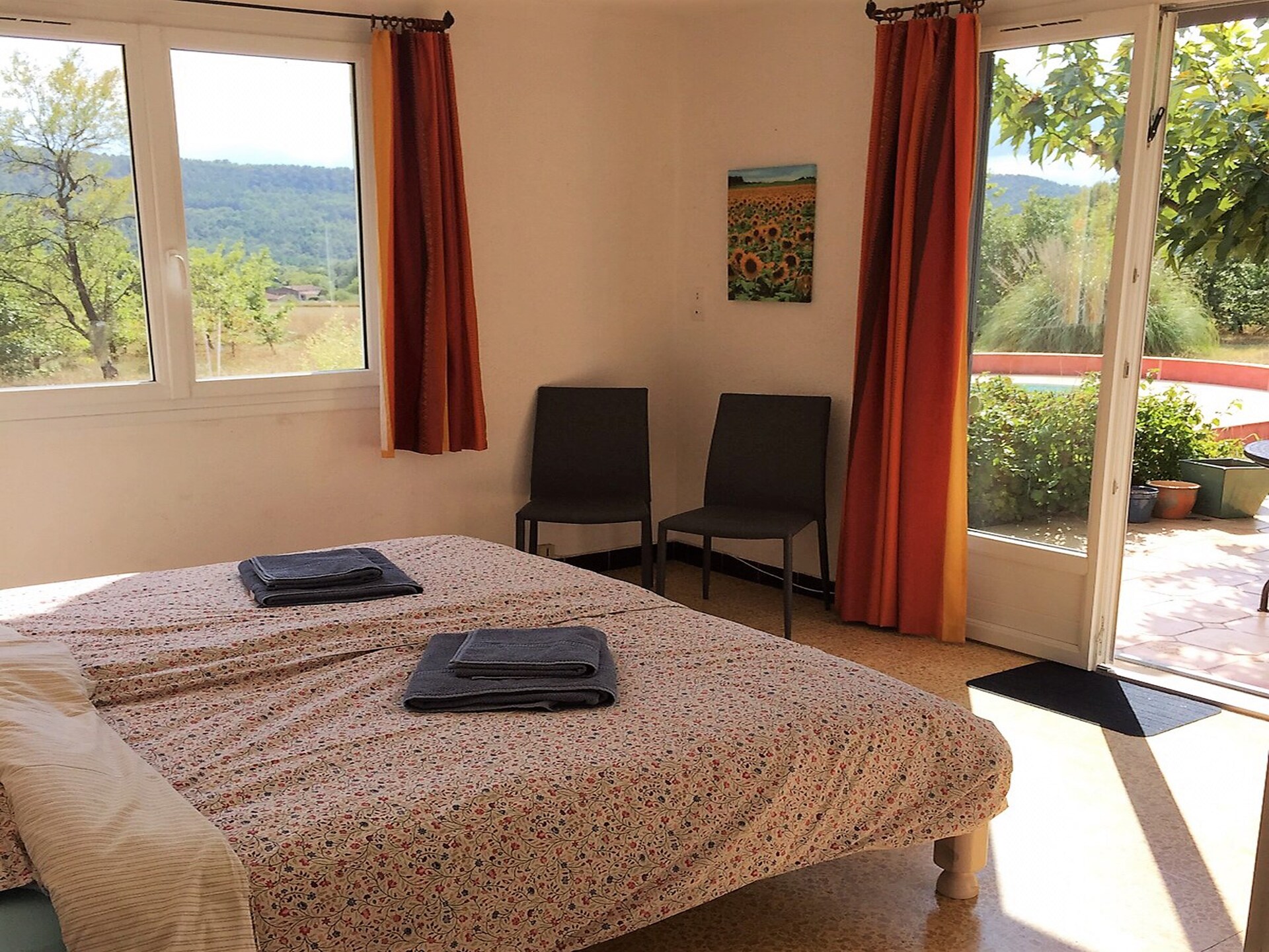 Vrijstaand vakantiehuis met privézwembad en uitzicht in Villecroze - foto 12