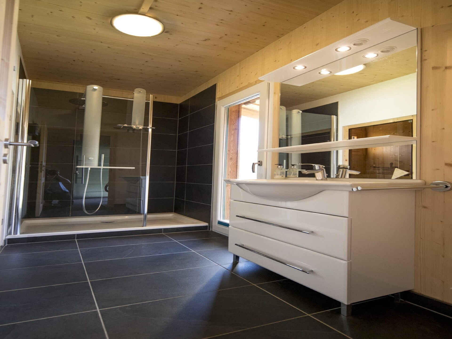 9-persoons chalet aan de piste in Sankt Georgen am Kresichberg - foto 16