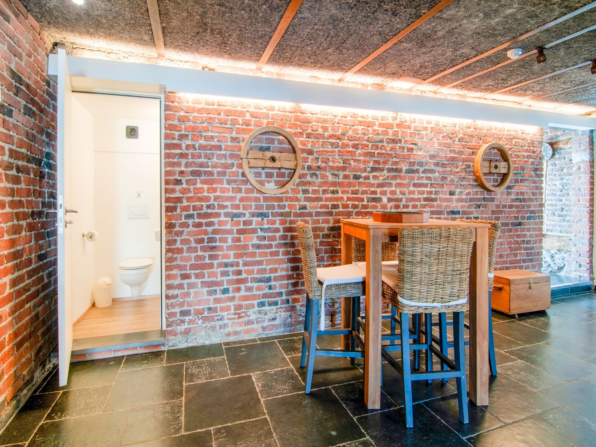 10-persoons vakantiehuis met sauna en biljart in Burnenville - foto 34