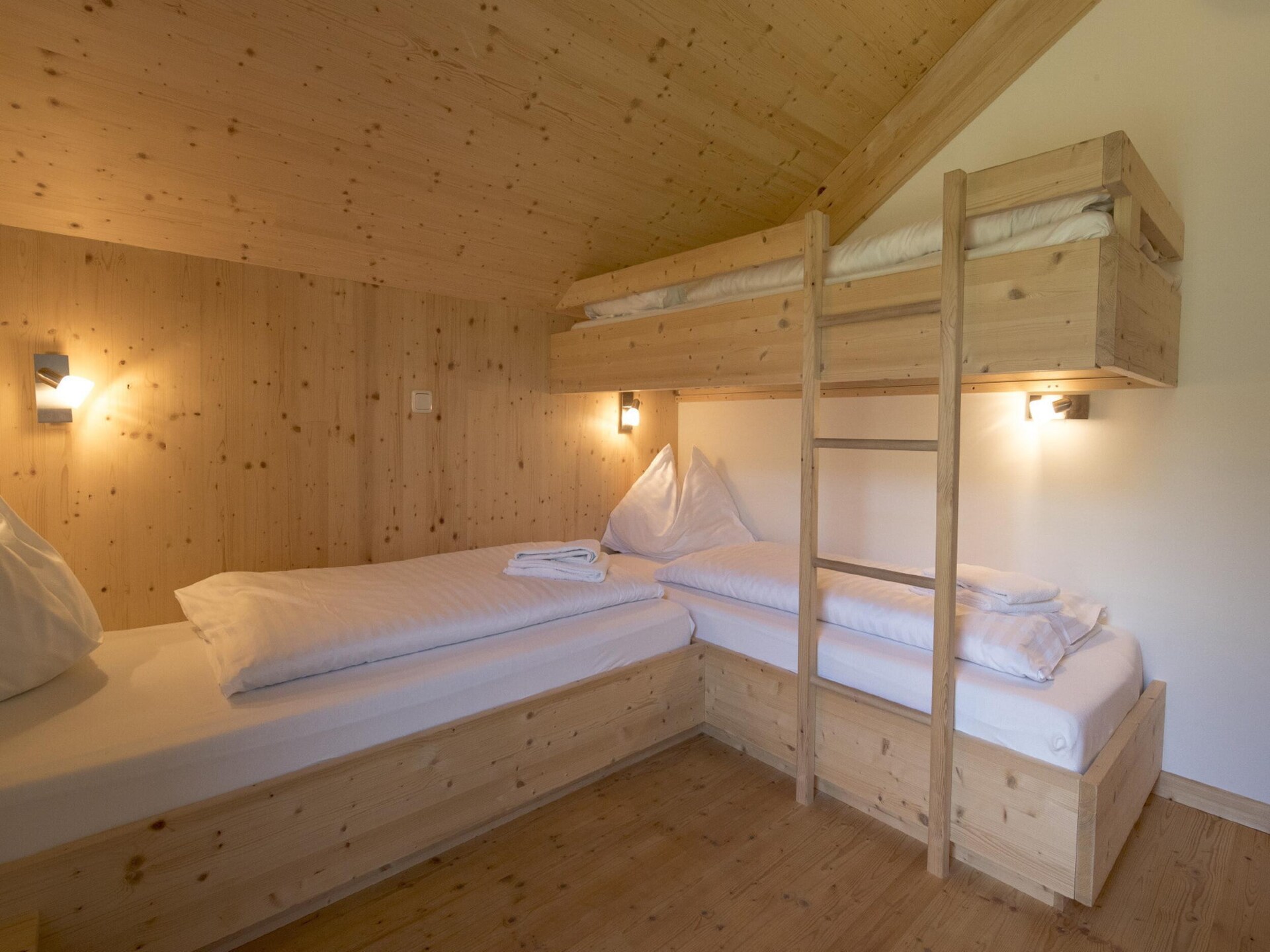 Aan de piste: Luxe chalet voor 9 personen in Sankt Georgen am Kresichberg - foto 16
