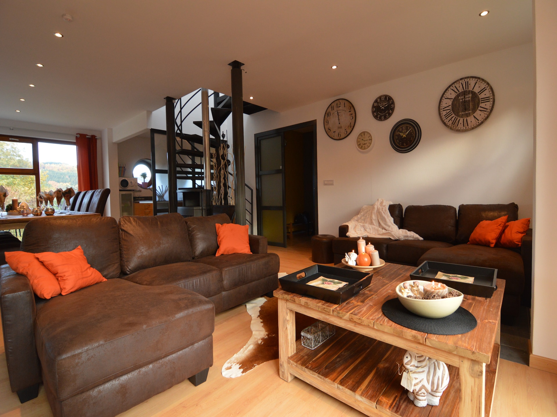 9-persoons vakantiehuis in Stoumont met privézwembad - foto 3
