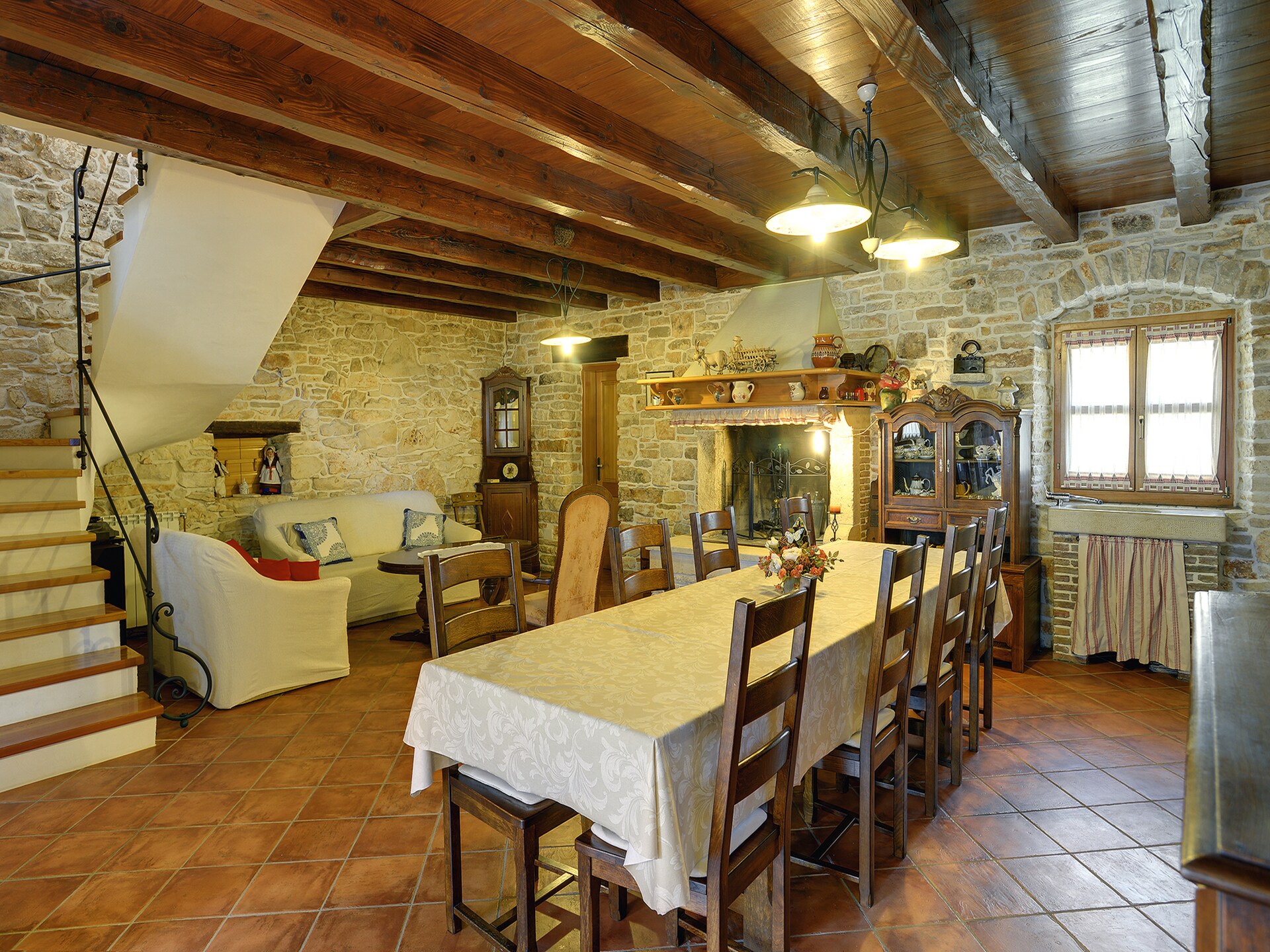 Villa Altura: Ruim vakantiehuis met privézwembad nabij Pula - foto 4