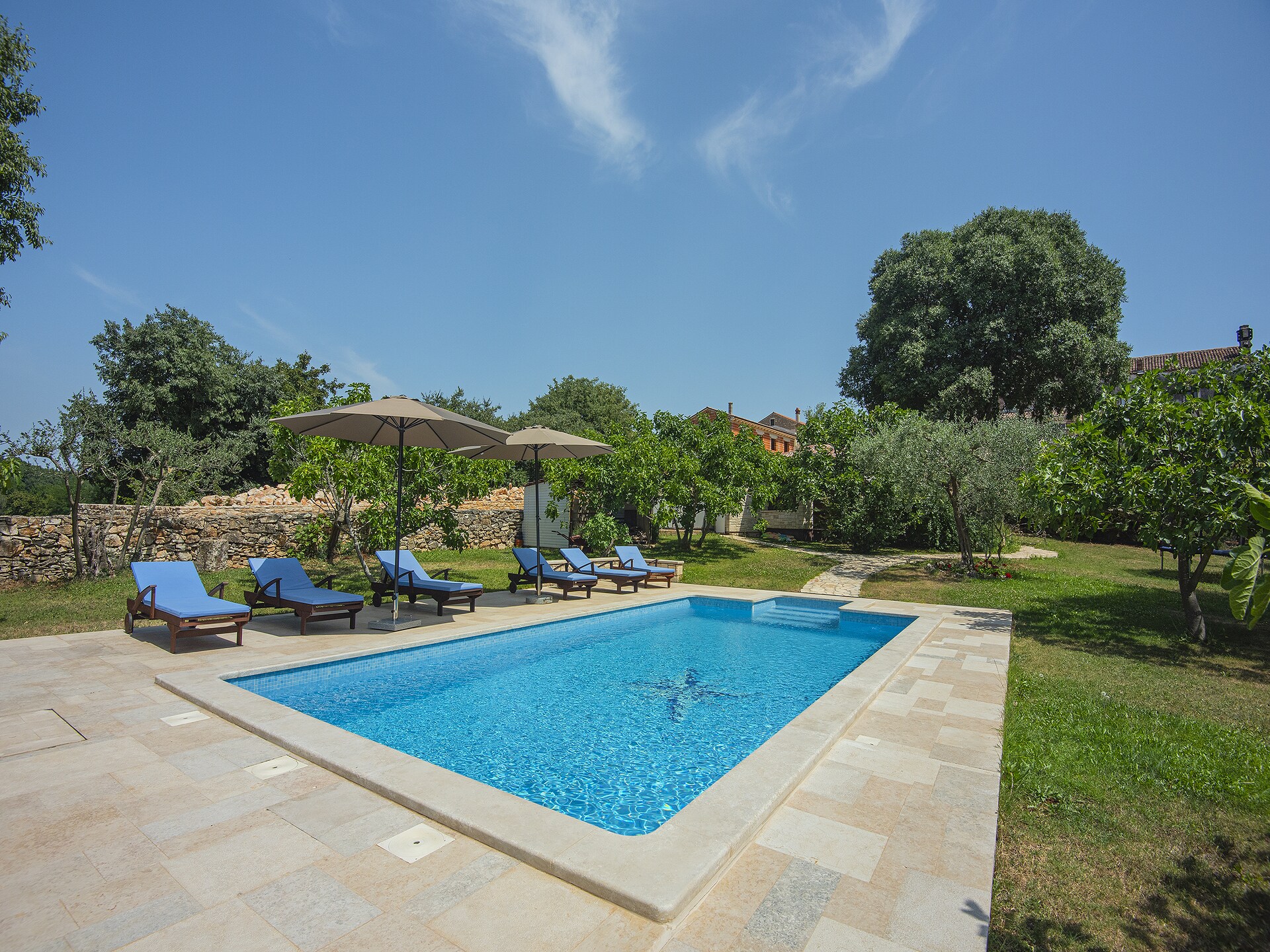 Villa Altura: Ruim vakantiehuis met privézwembad nabij Pula - foto 2