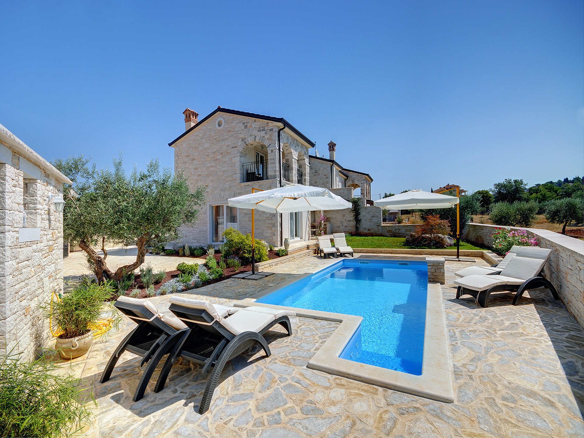 Villa Branka met privézwembad, sauna en zeezicht bij Rovinj - foto 17