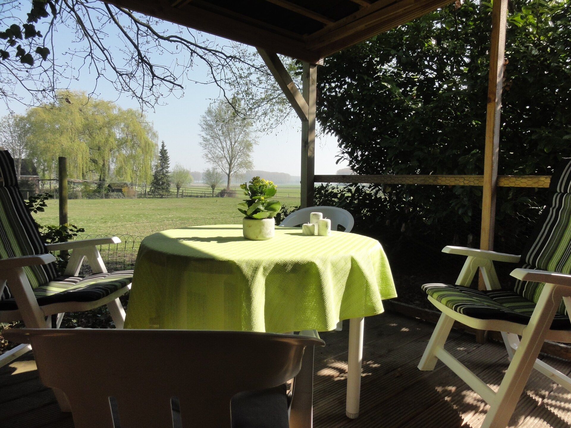 Vrijstaand vakantiehuis Houck in bosrijke omgeving met uitzicht over weilanden - foto 15
