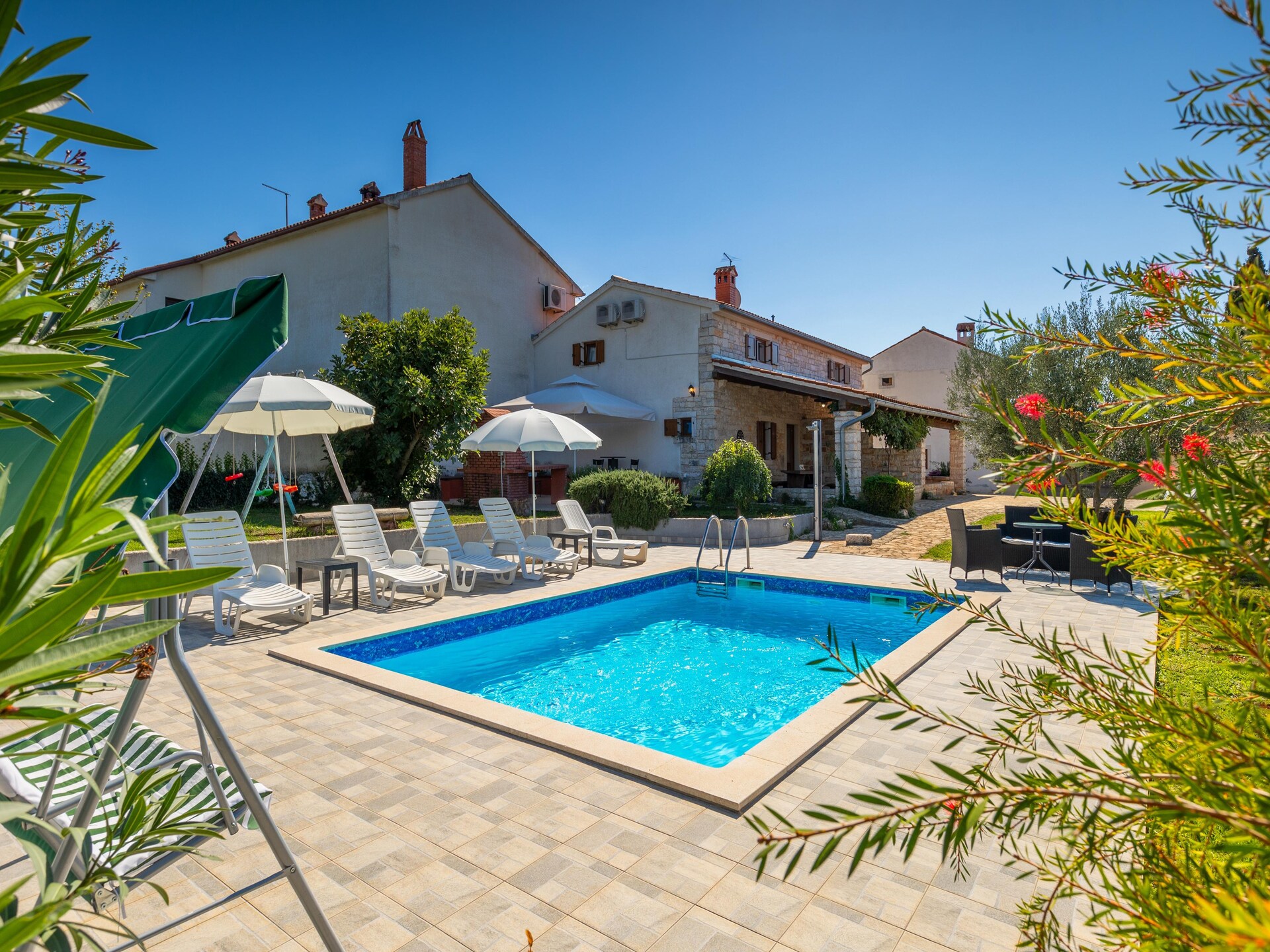 Villa Viola: Ruim vakantiehuis voor 10 personen met privézwembad bij Šegotići - foto 2