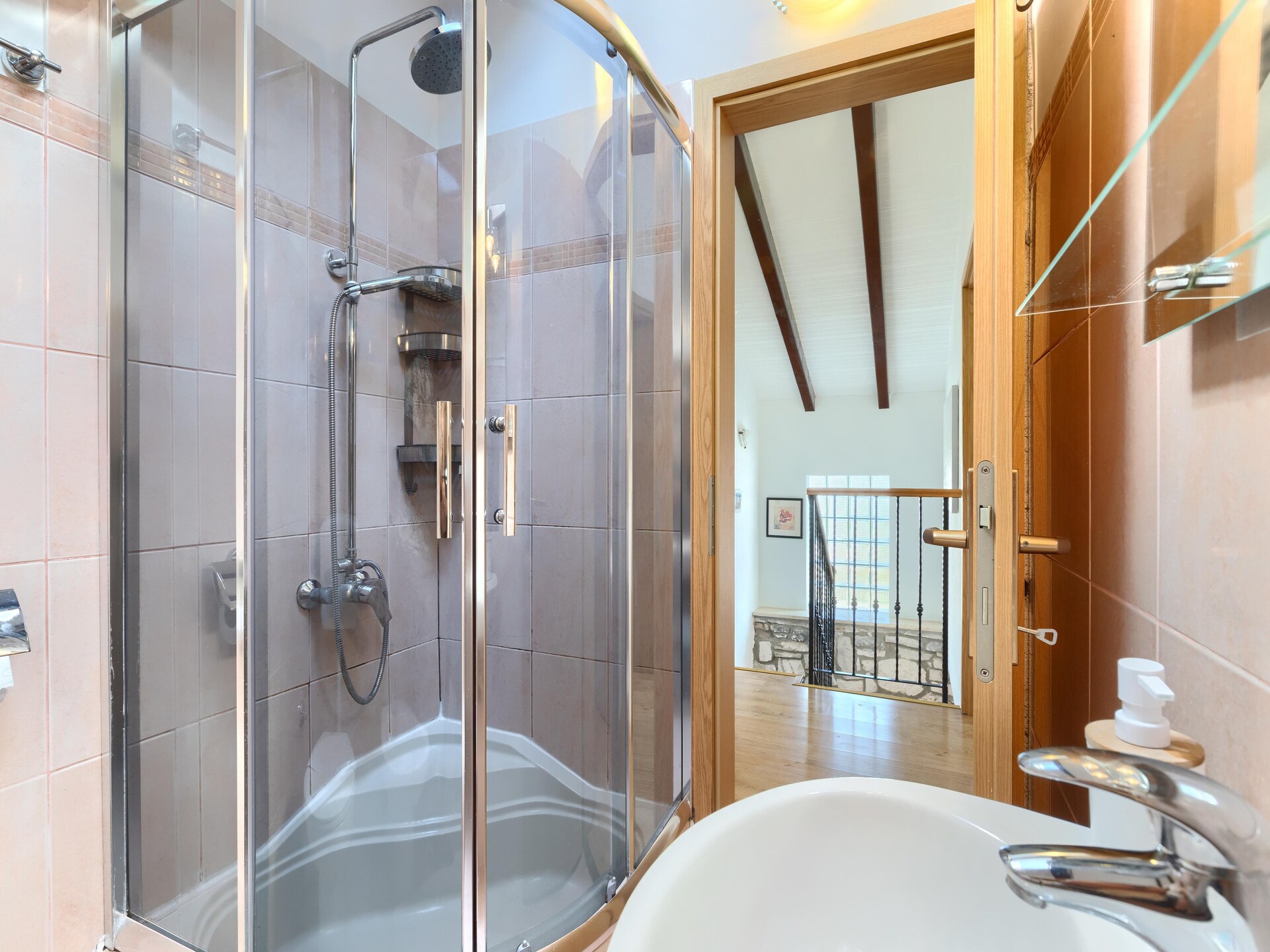 Villa Viola: Ruim vakantiehuis voor 10 personen met privézwembad bij Šegotići - foto 28
