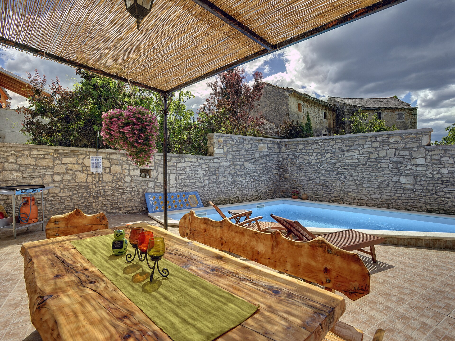 Ruim vakantiehuis met privézwembad in het Kroatische Brščići voor 8 personen - foto 22