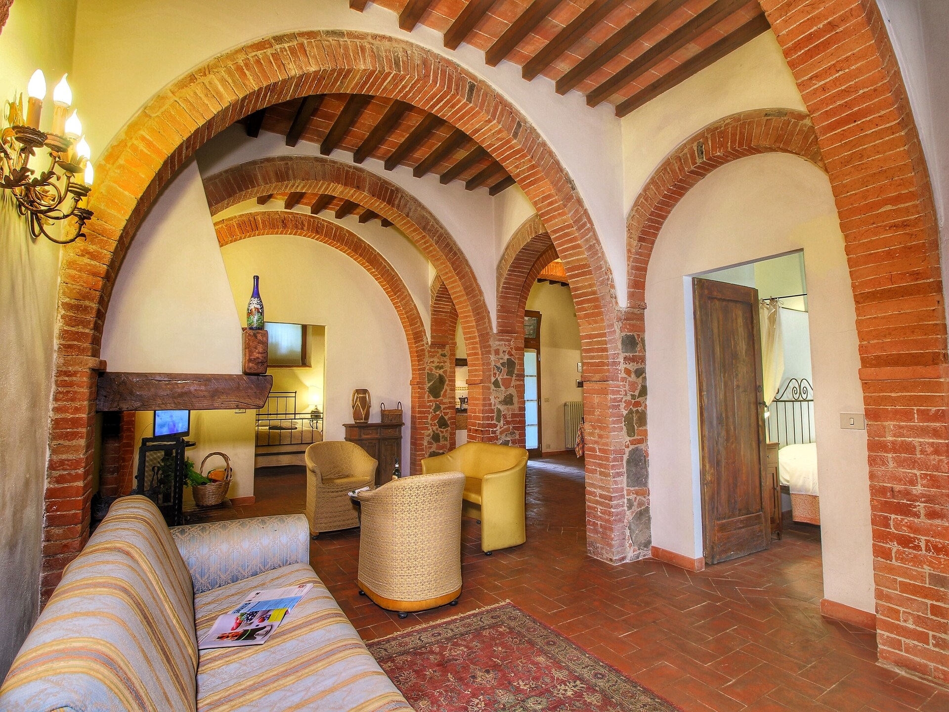 Villa Archi: Ruim Toscaans toevluchtsoord met zwembaden bij Sinalunga - foto 1
