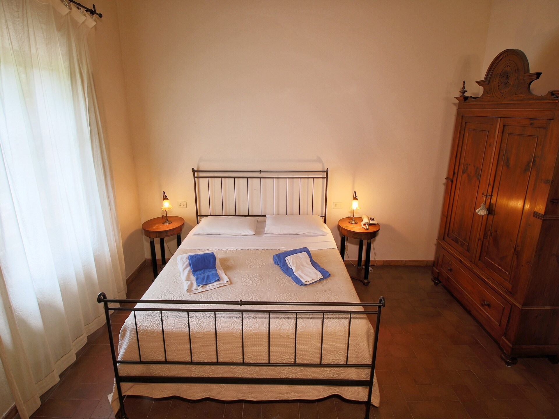 Mandorlo: Ruime villa met privétuin en gedeelde zwembaden in Sinalunga - foto 13