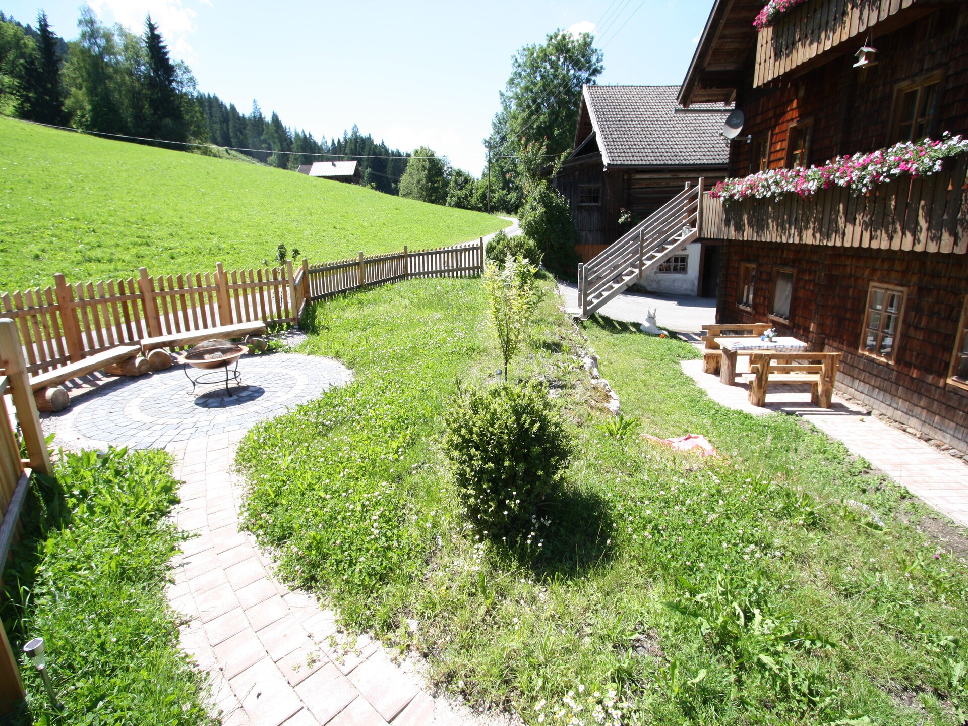 Authentiek landhuis in Eben im Pongau, direct aan bos en piste - foto 3