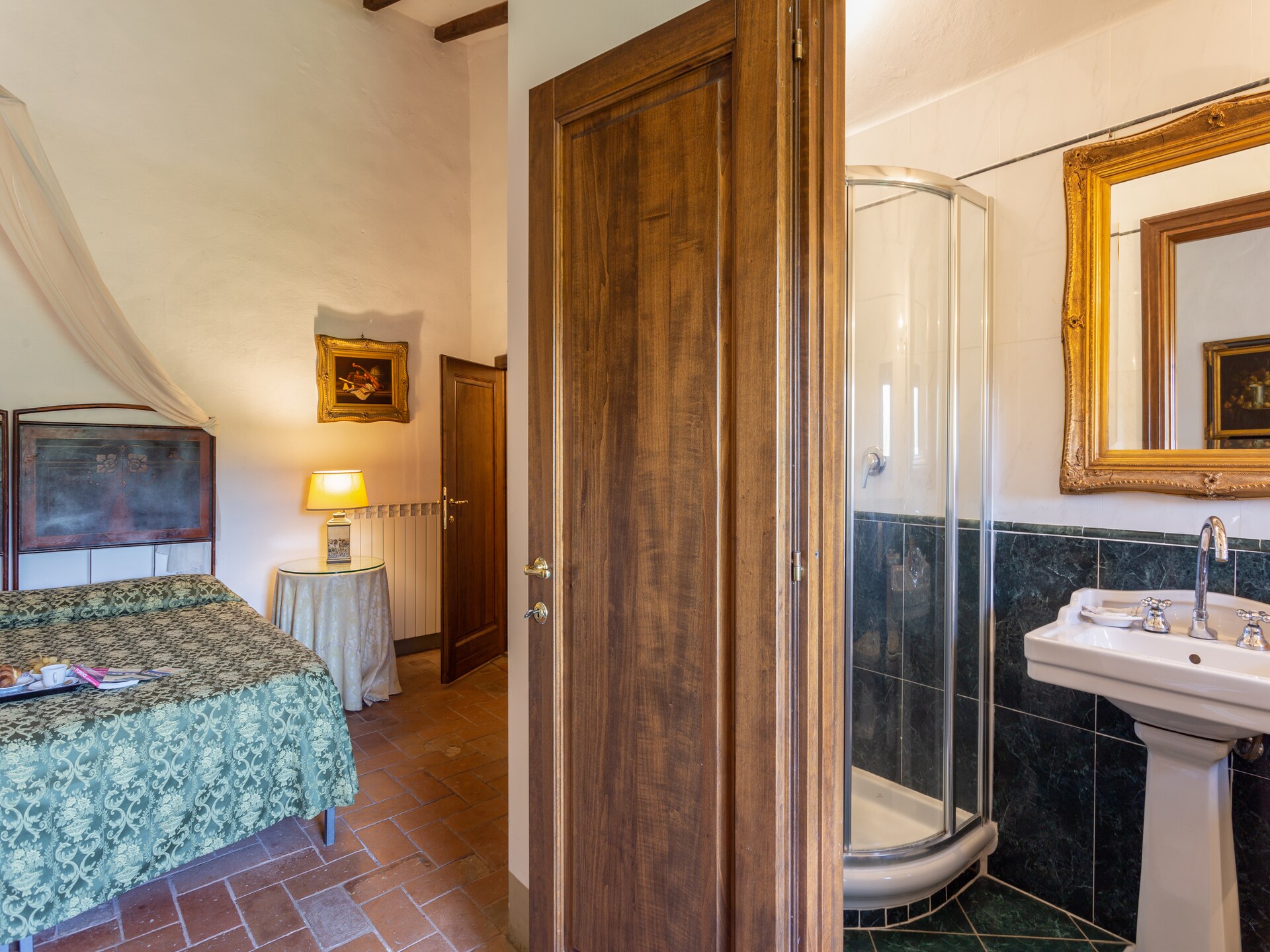 Villa Eugenia: Ruim Toscaans landhuis voor 20 personen met zwembad bij Vicchio - foto 27