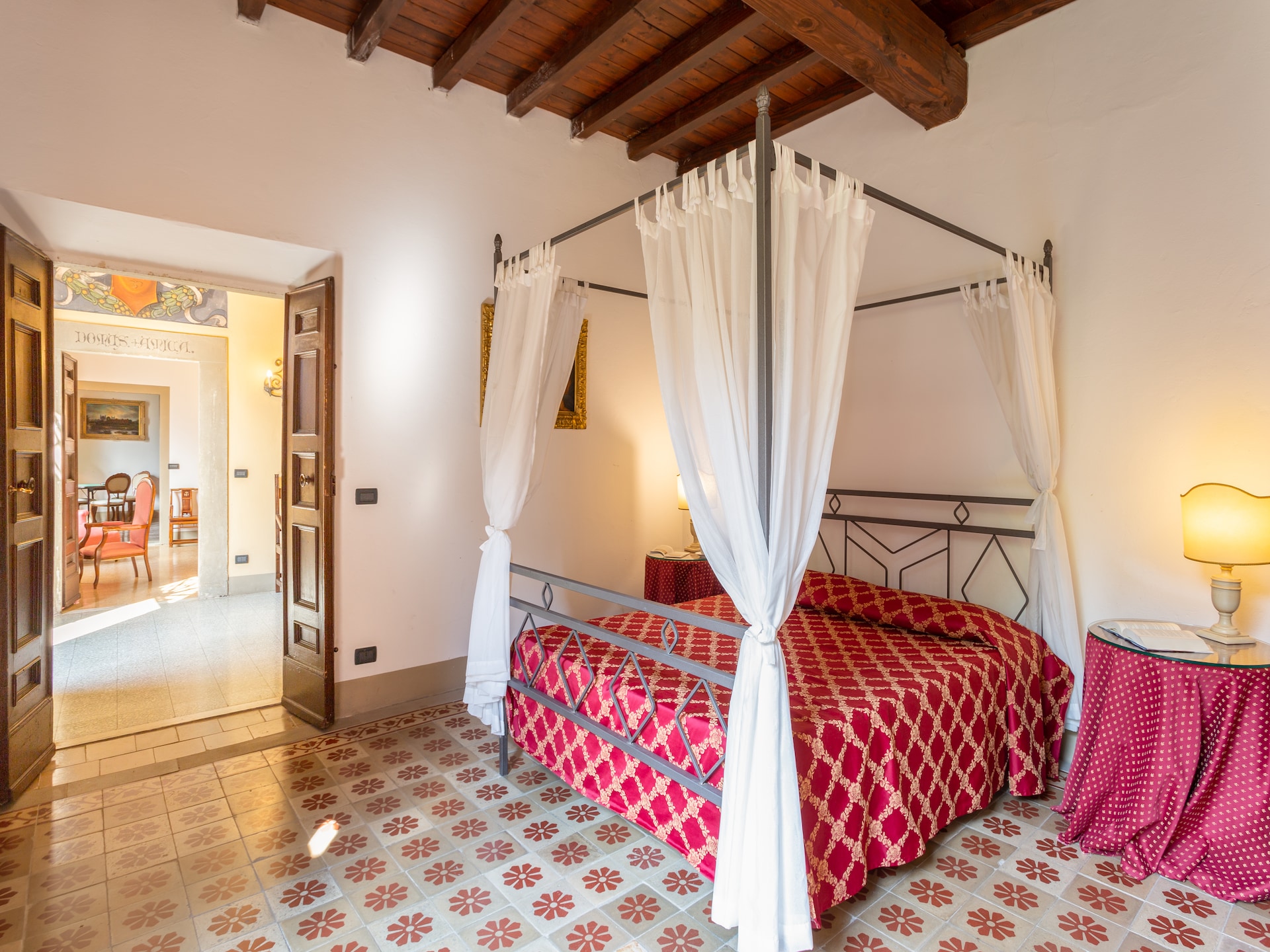 Villa Eugenia: Ruim Toscaans landhuis voor 20 personen met zwembad bij Vicchio - foto 3
