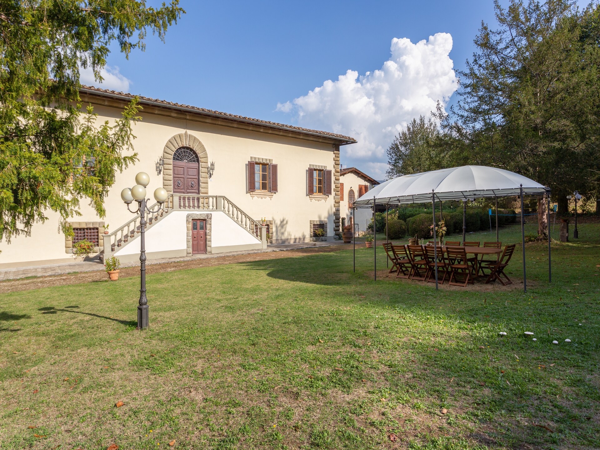 Villa Eugenia: Ruim Toscaans landhuis voor 20 personen met zwembad bij Vicchio - foto 1