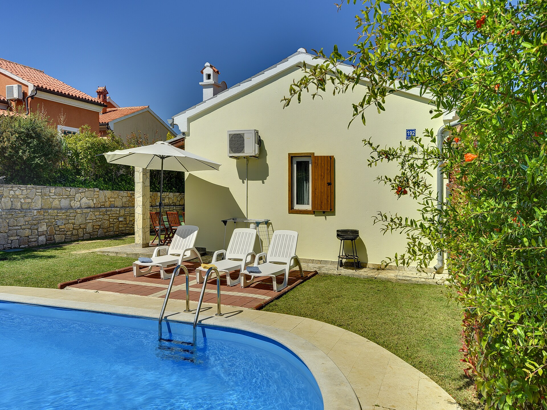 6-persoons vakantiehuis met privézwembad in Banjole - foto 20