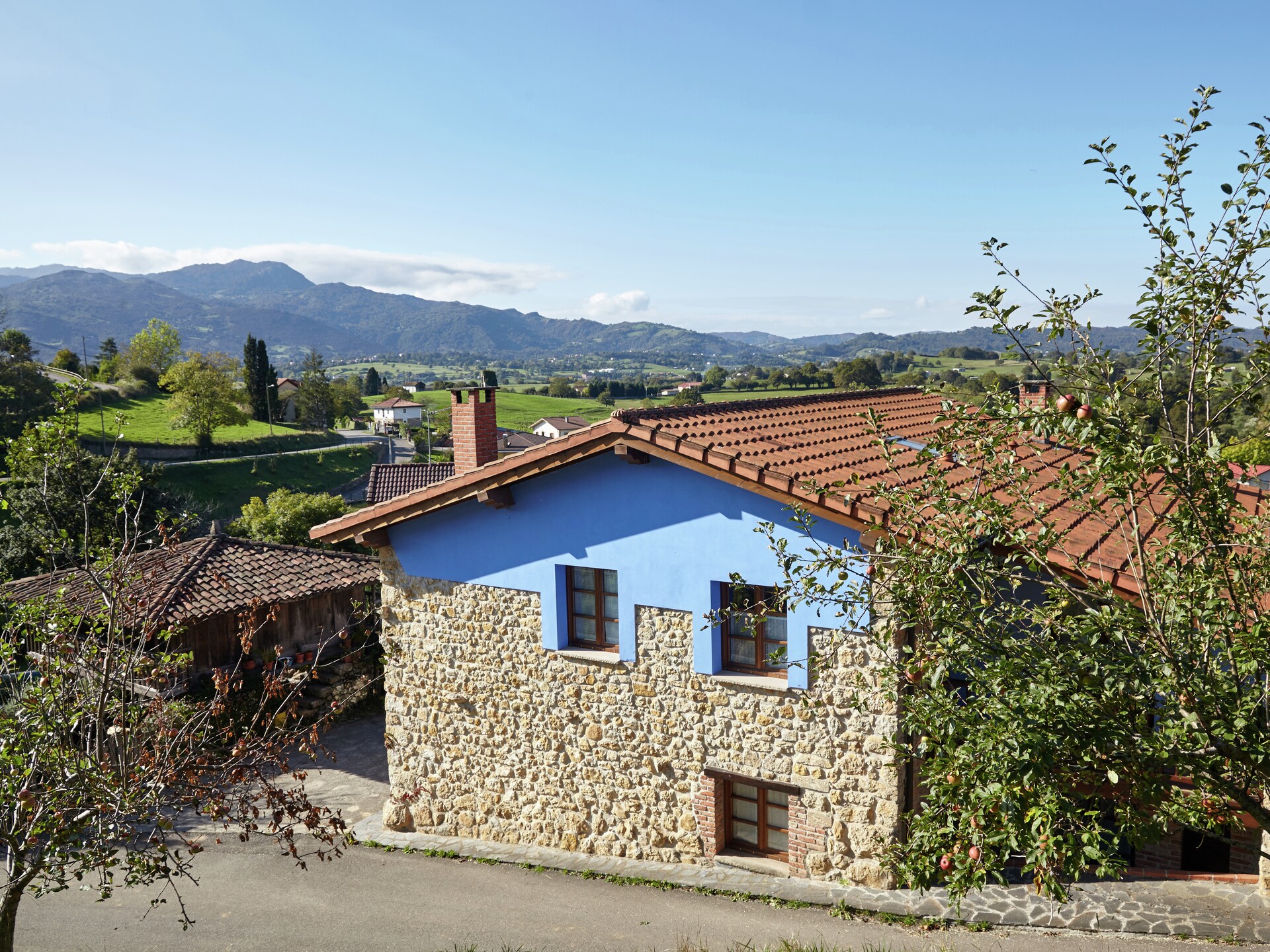 Pruneda II: Landelijk landhuis met tuin in bosrijk Asturië - foto 9