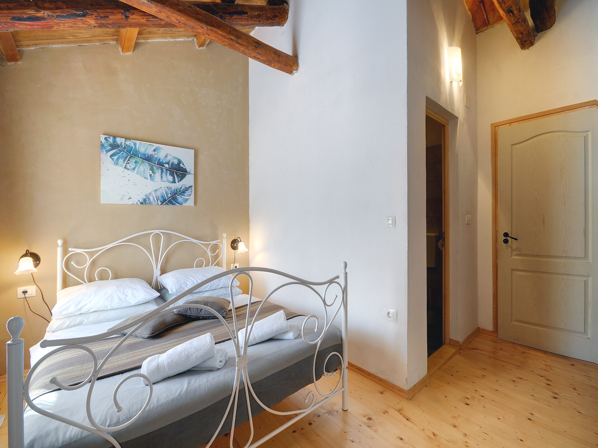 10-persoons vakantiehuis met privézwembad in Batlug - foto 24