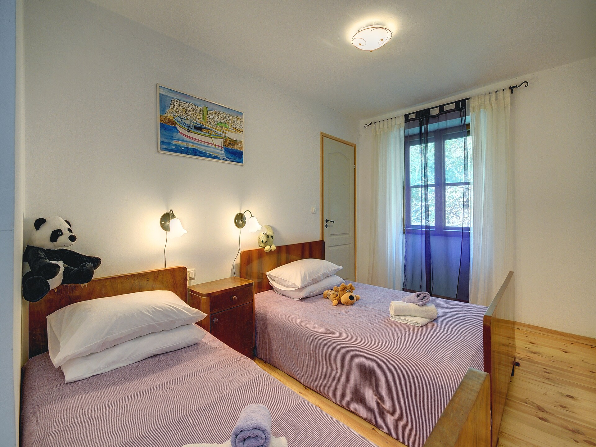 10-persoons vakantiehuis met privézwembad in Batlug - foto 27