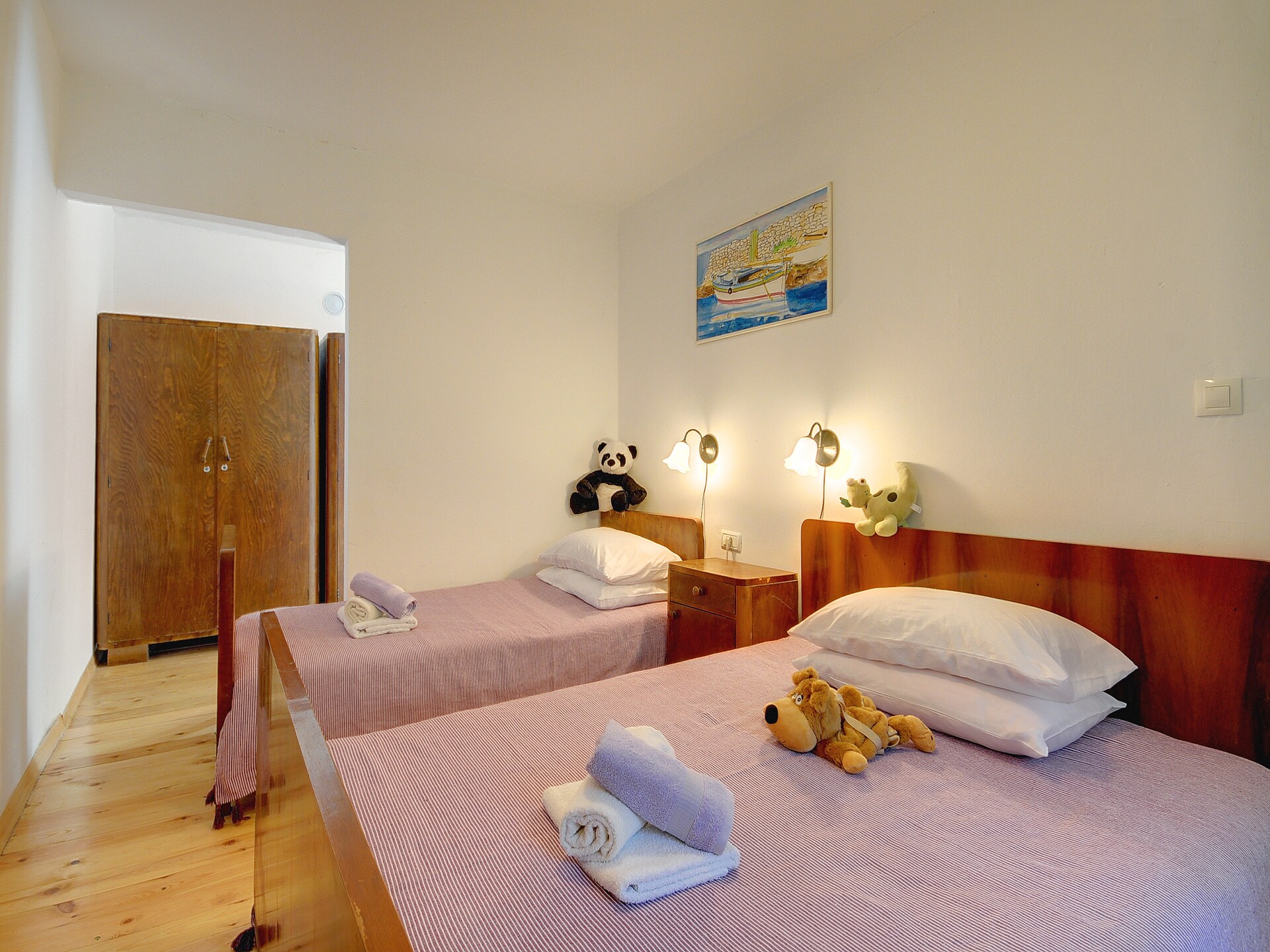 10-persoons vakantiehuis met privézwembad in Batlug - foto 16