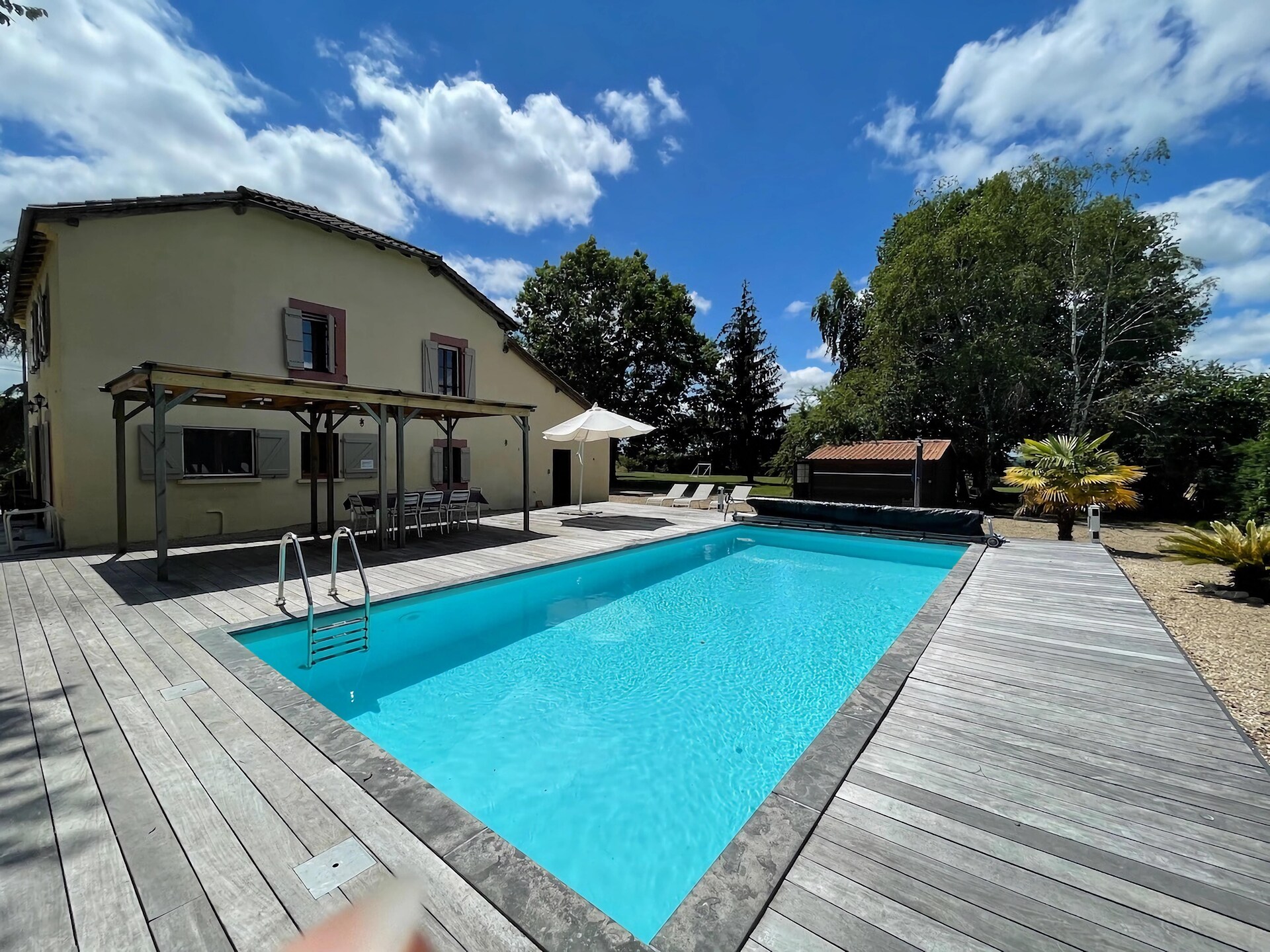 Vrijstaande villa met privézwembad en tuin nabij Cazaubon - foto 1