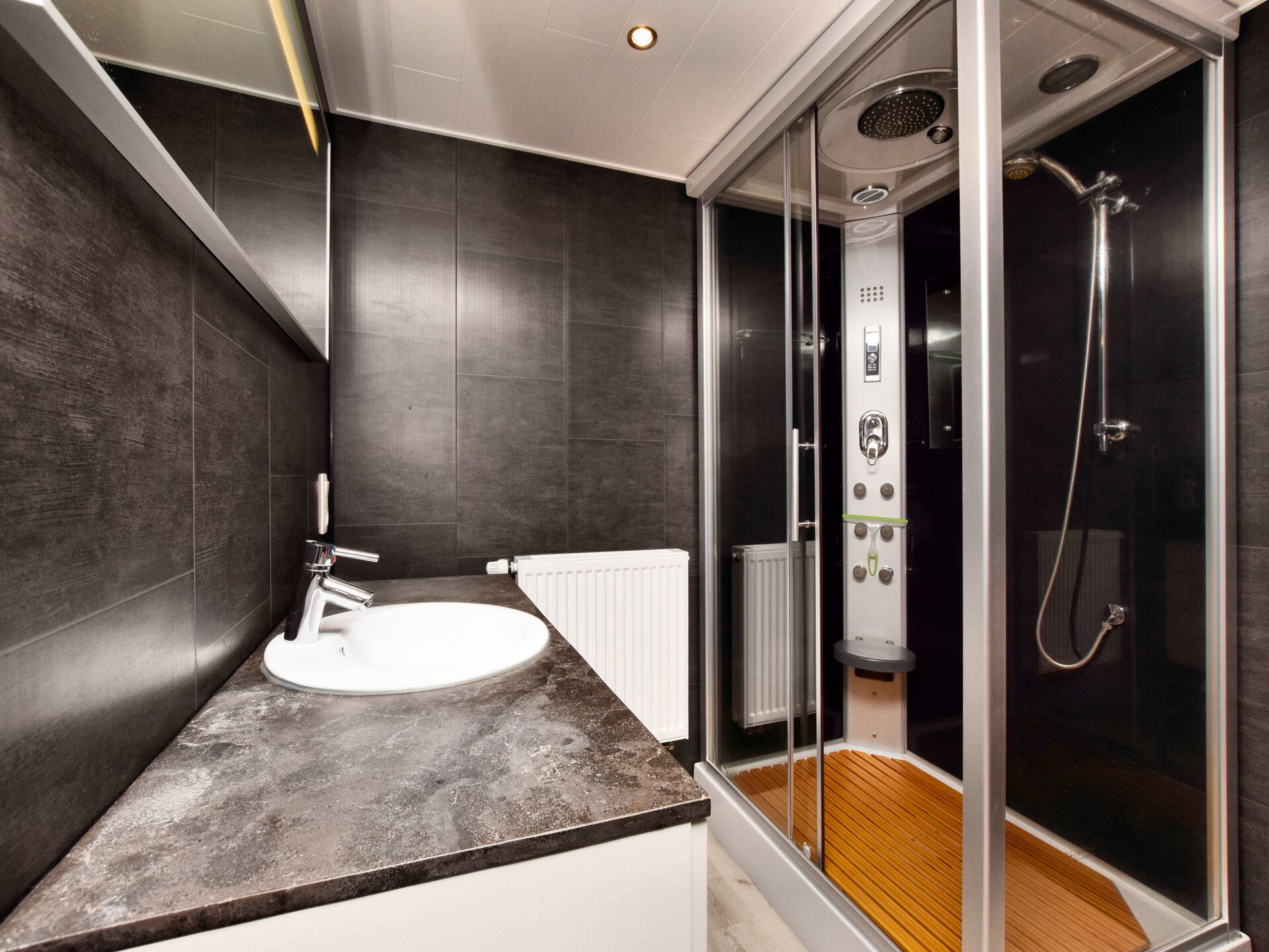 Wellnessvilla met sauna en jacuzzi in hartje Ardennen - foto 19