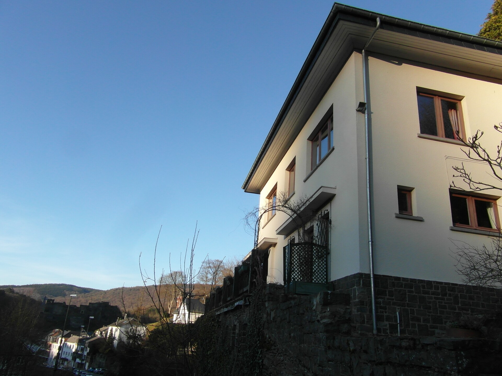Ruim vakantiehuis met 5 slaapkamers en panoramisch uitzicht in La Roche-en-Ardenne - foto 7