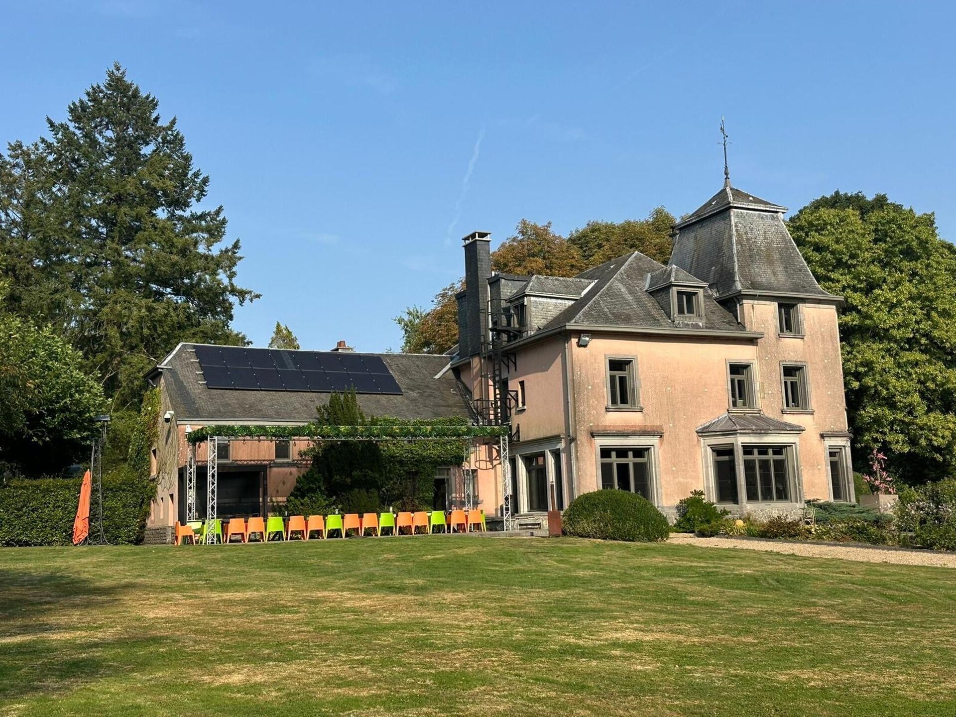 Kasteelvilla in Jamoigne voor 32 personen met privézwembad en wellness - foto 1